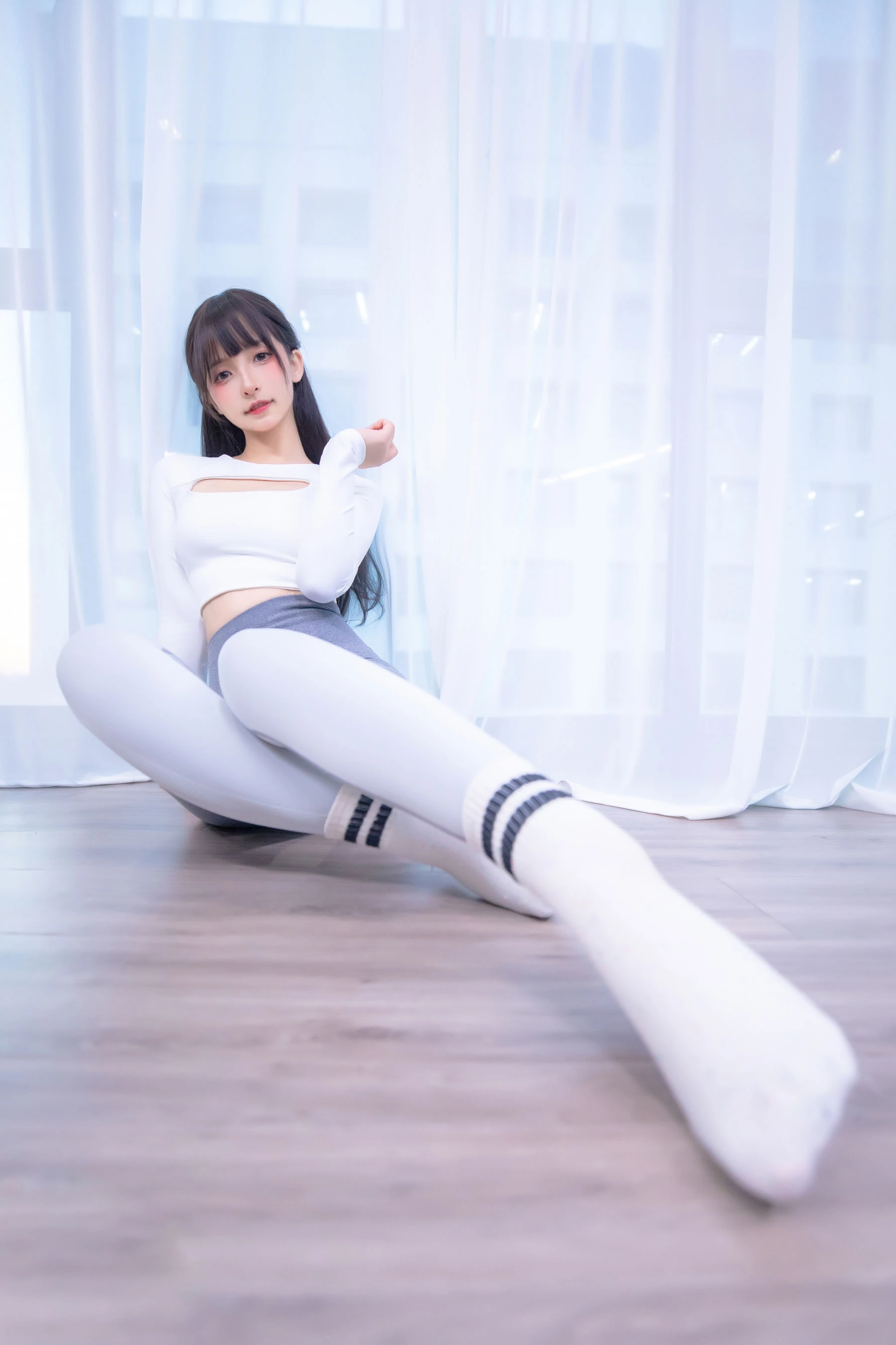 [女神]陳莉婷街拍高清攝影珍藏：陳莉婷性感演繹曲線完美風情綻放寫真藝術 - 16