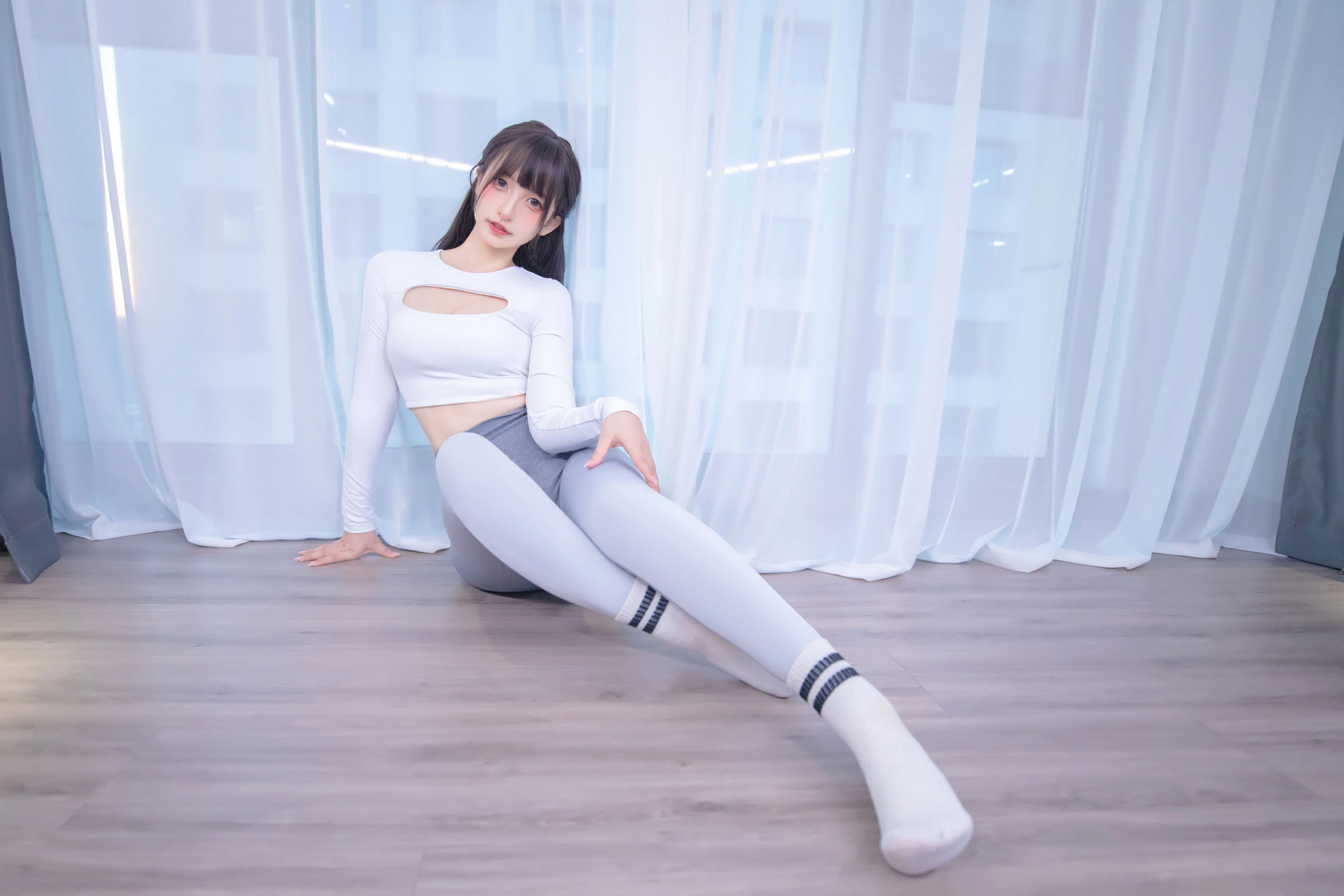 [女神]陳莉婷街拍高清攝影珍藏：陳莉婷性感演繹曲線完美風情綻放寫真藝術 - 21