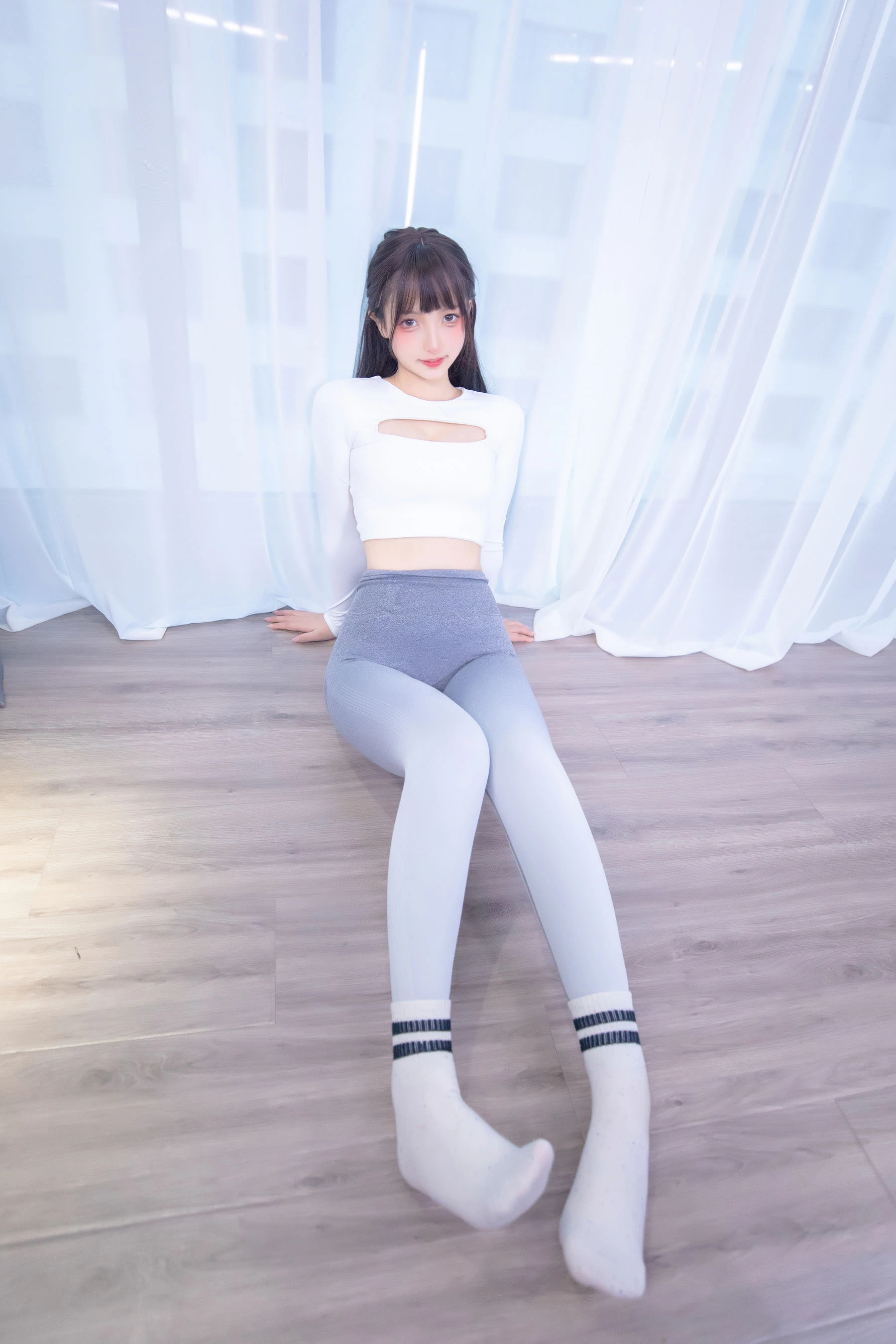 [女神]陳莉婷街拍高清攝影珍藏：陳莉婷性感演繹曲線完美風情綻放寫真藝術 - 35