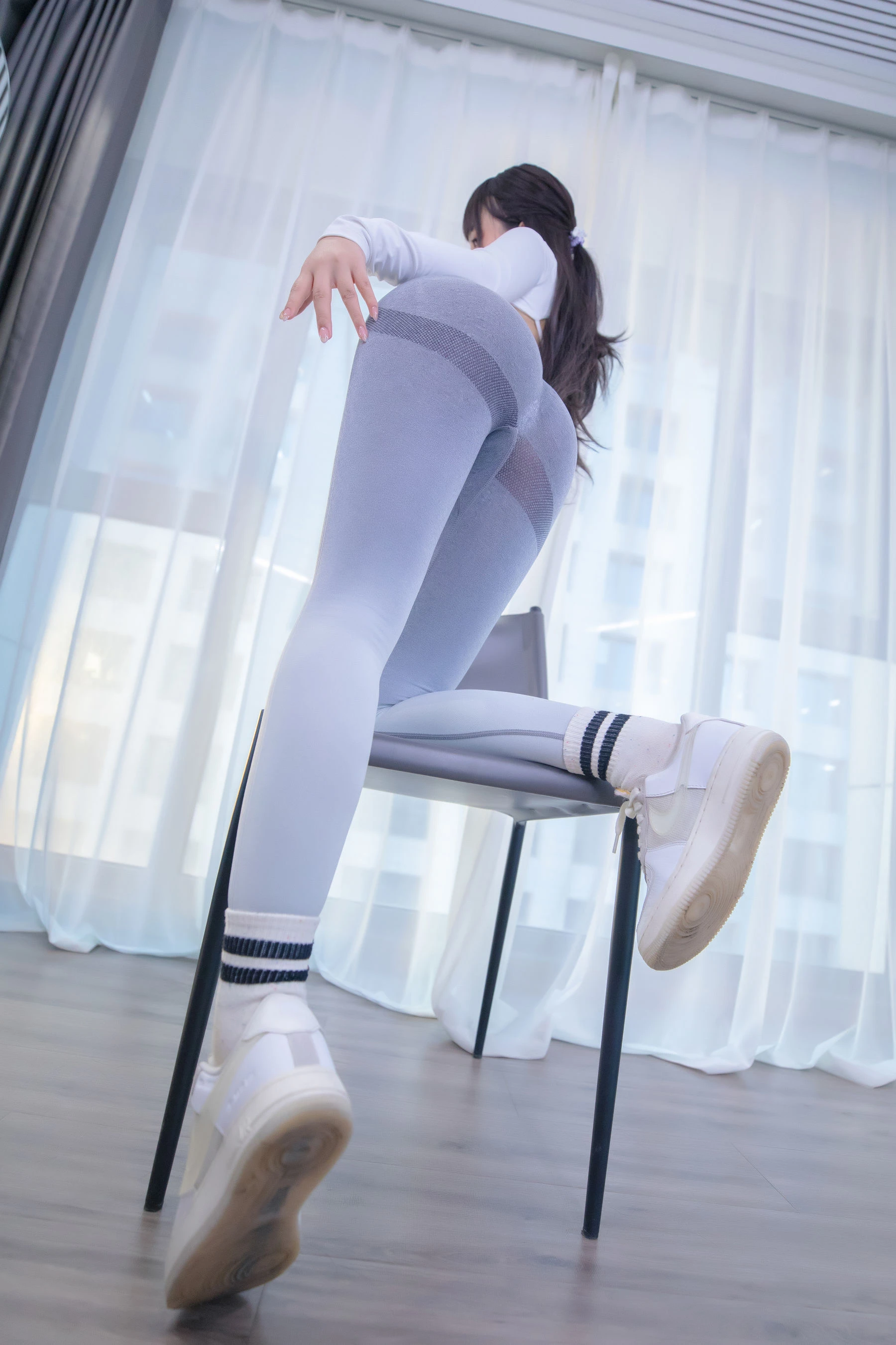 [女神]陳莉婷街拍高清攝影珍藏：陳莉婷性感演繹曲線完美風情綻放寫真藝術 - 36