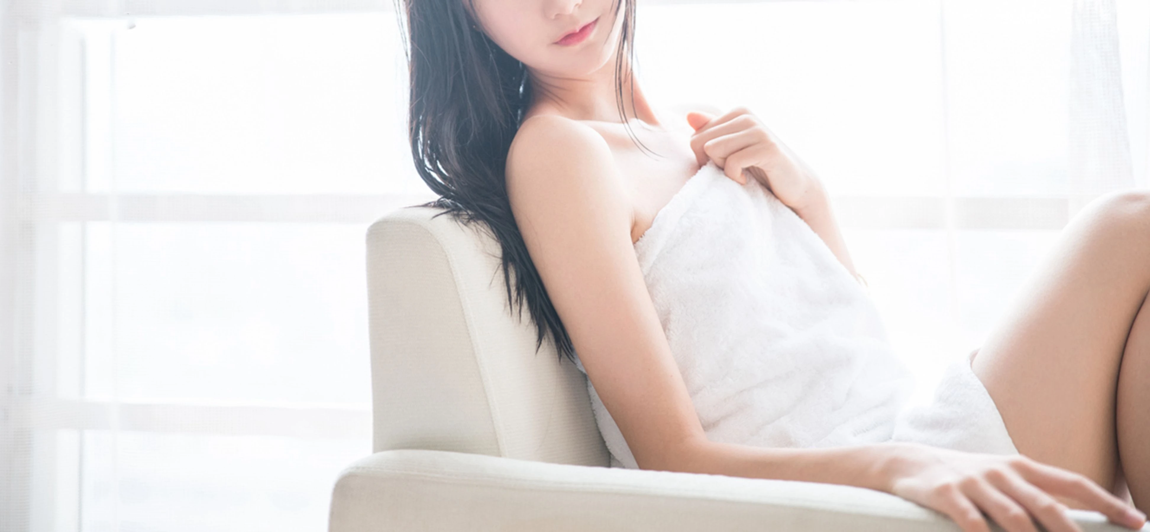[校花]許慧新大片攝影大師作：許慧新甜美於室內展現曲線風情首發演繹 - 12