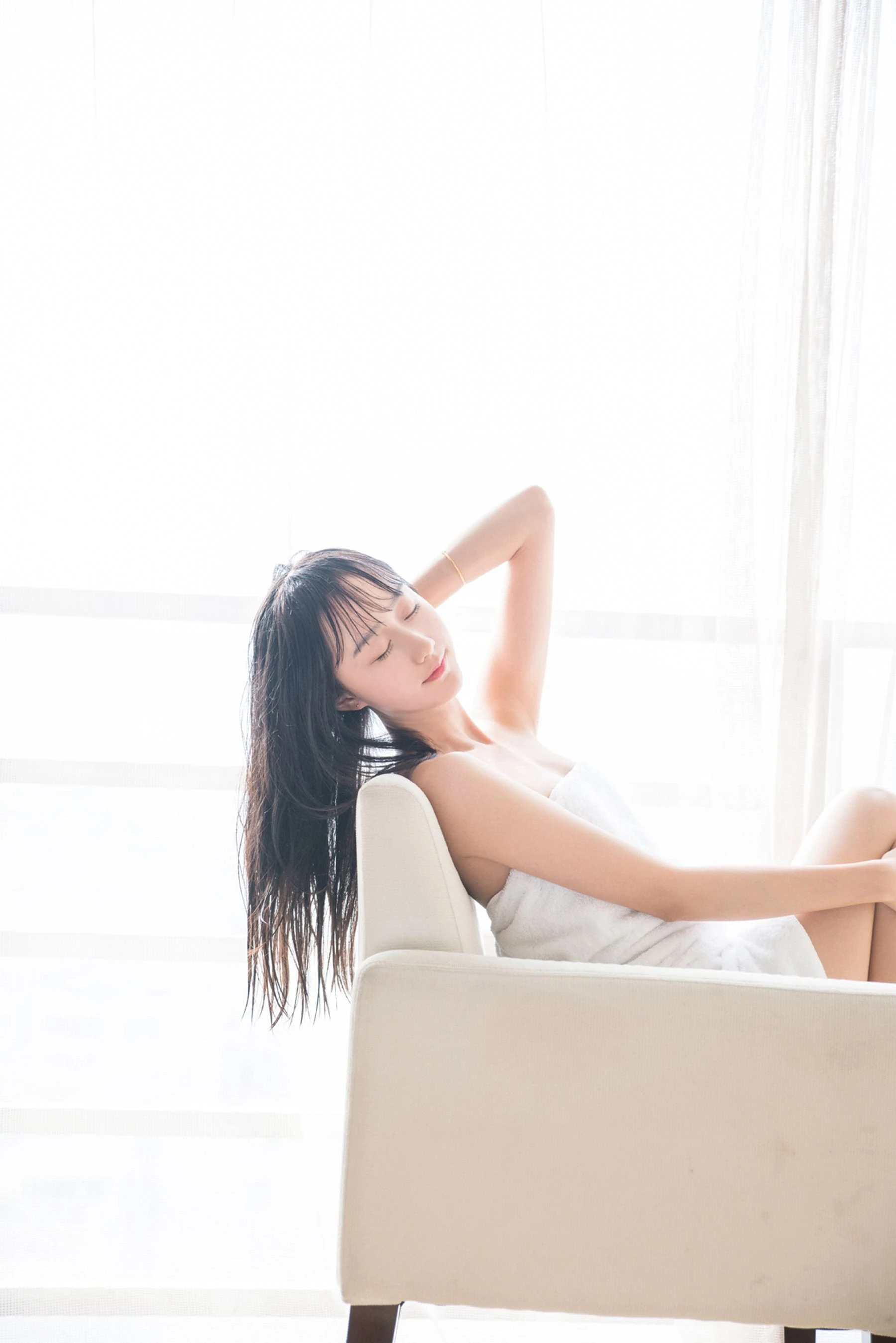 [校花]許慧新大片攝影大師作：許慧新甜美於室內展現曲線風情首發演繹 - 18