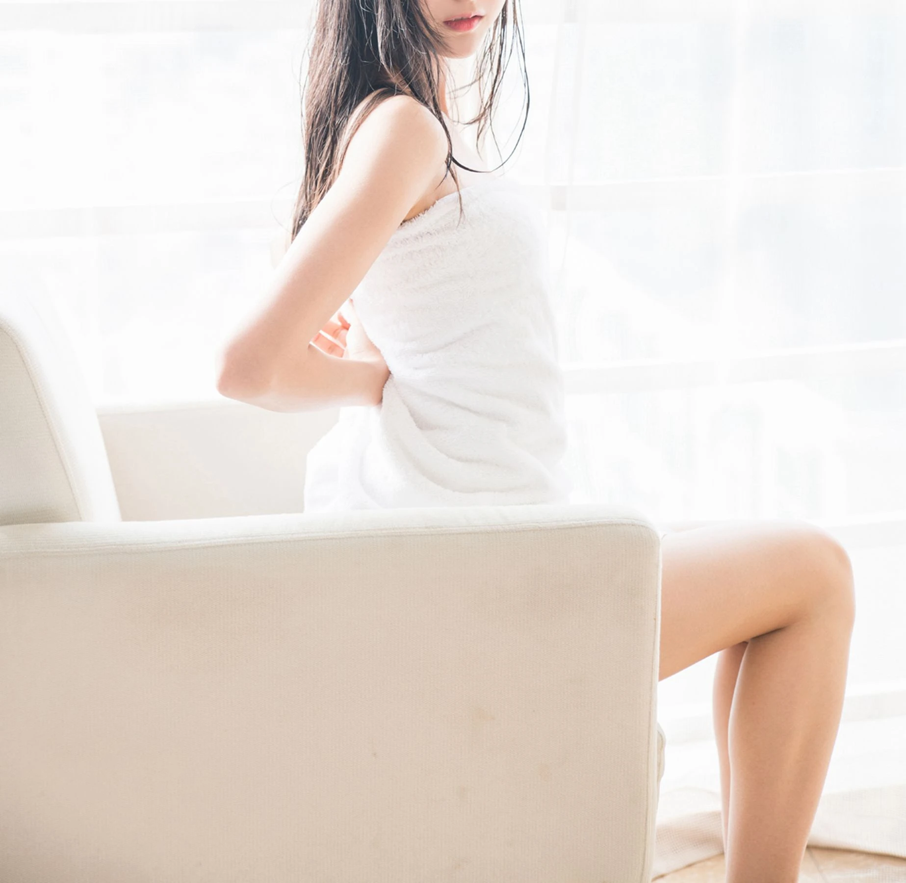 [校花]許慧新大片攝影大師作：許慧新甜美於室內展現曲線風情首發演繹 - 22