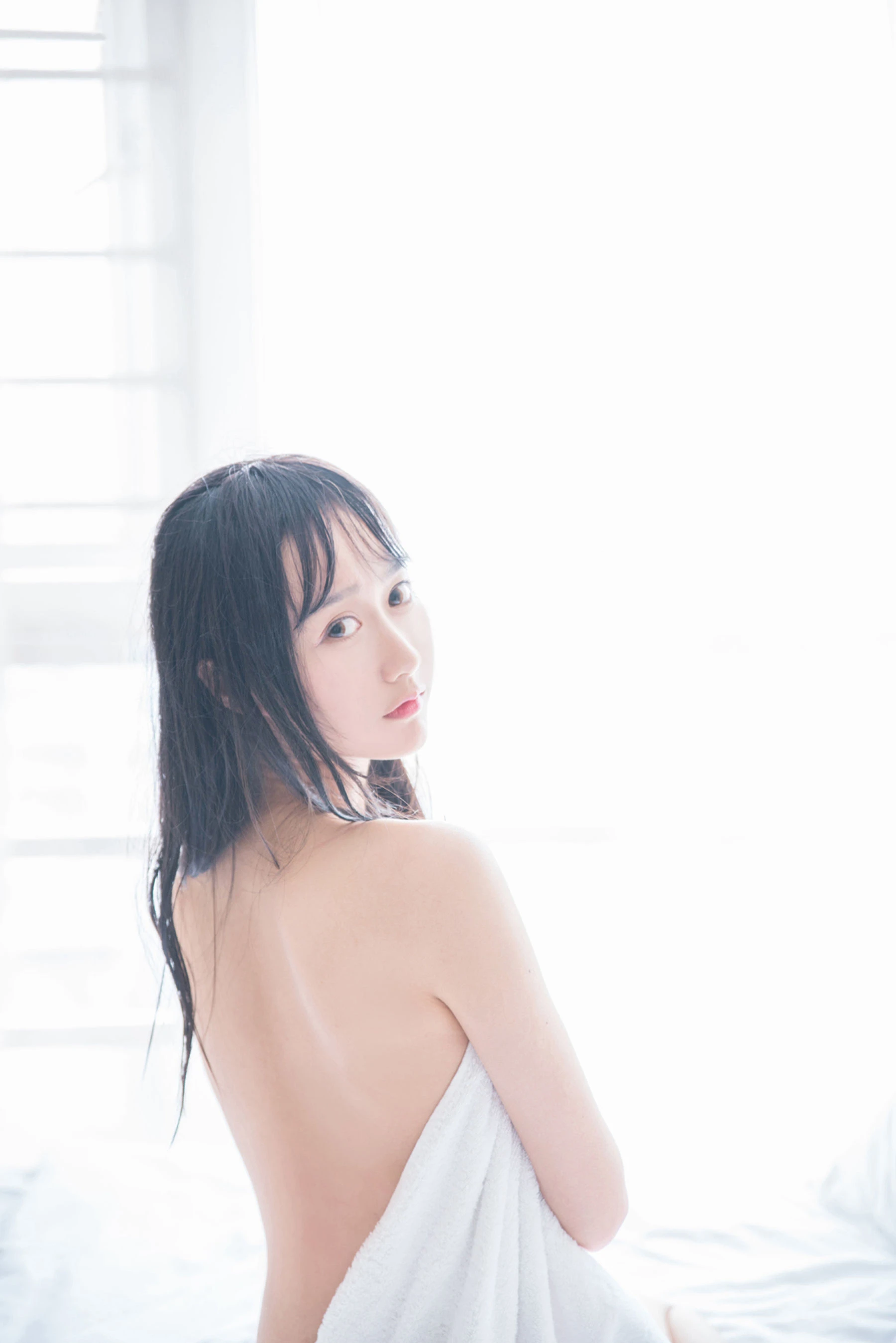 [校花]許慧新大片攝影大師作：許慧新甜美於室內展現曲線風情首發演繹 - 25