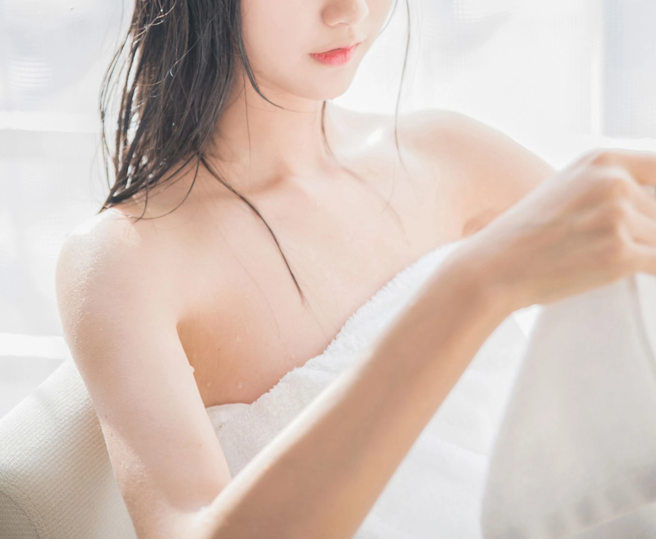 [校花]許慧新大片攝影大師作：許慧新甜美於室內展現曲線風情首發演繹 - 32