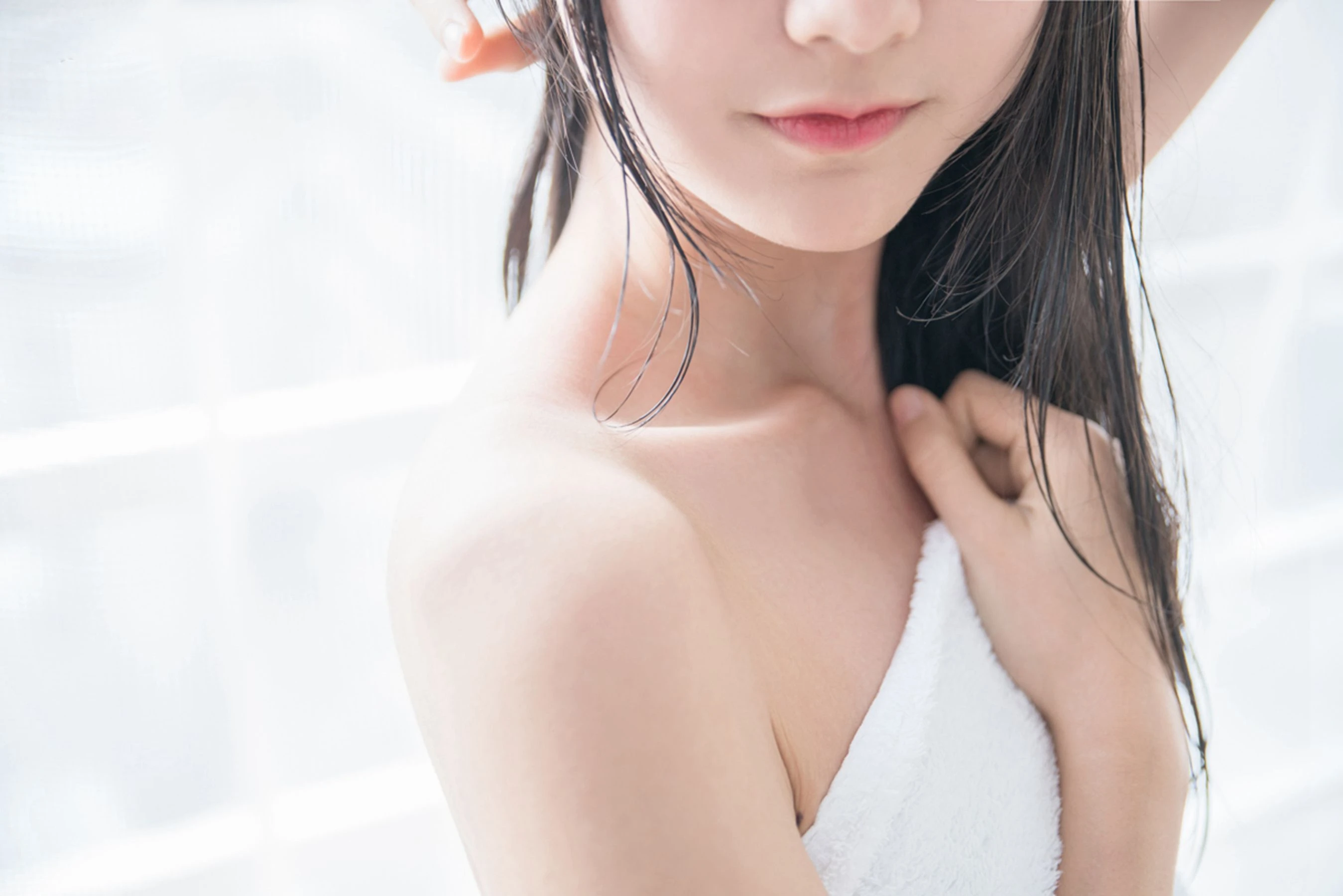 [校花]許慧新大片攝影大師作：許慧新甜美於室內展現曲線風情首發演繹 - 7
