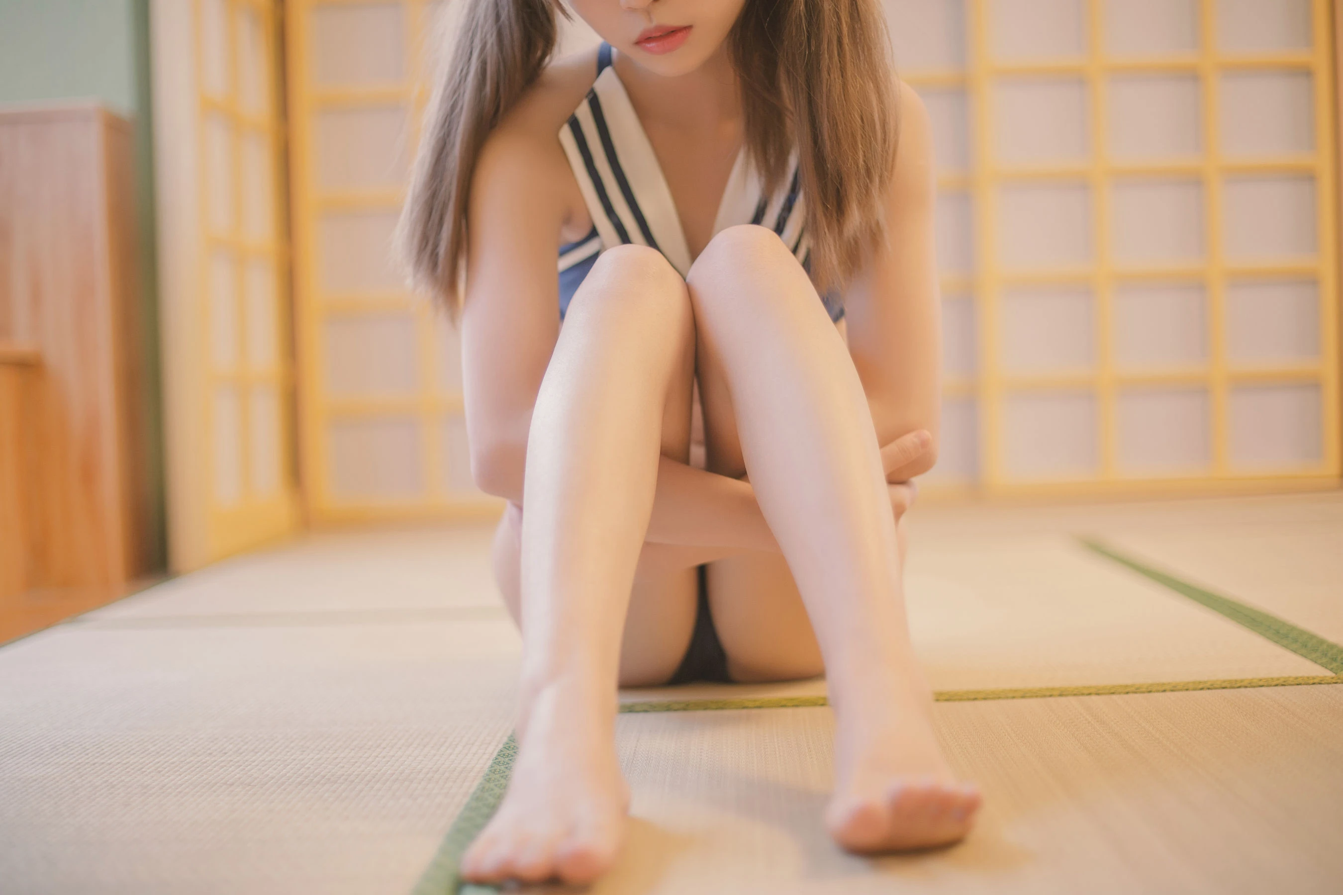 [校花]陳靜雅陳靜雅戶外大圖大片：甜美韻味釋放美腿誘惑彰顯寫真大片 - 12