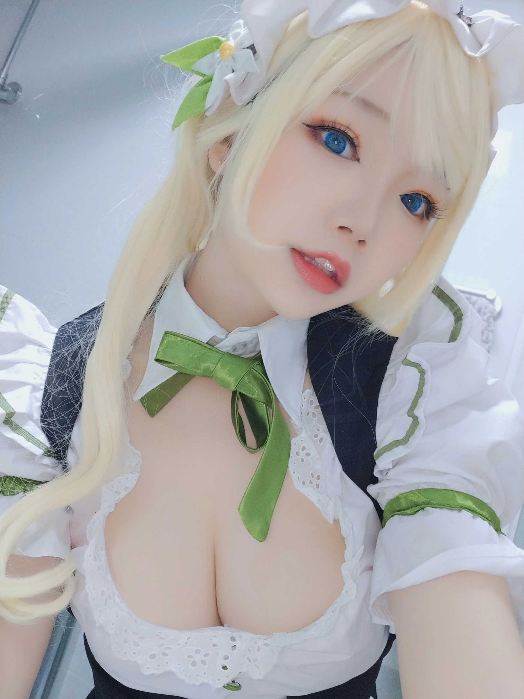 [Cosplay]宋思怡宋思怡時尚格調大片大賞：攝影棚大圖大片演繹身材誘惑美學 - 21