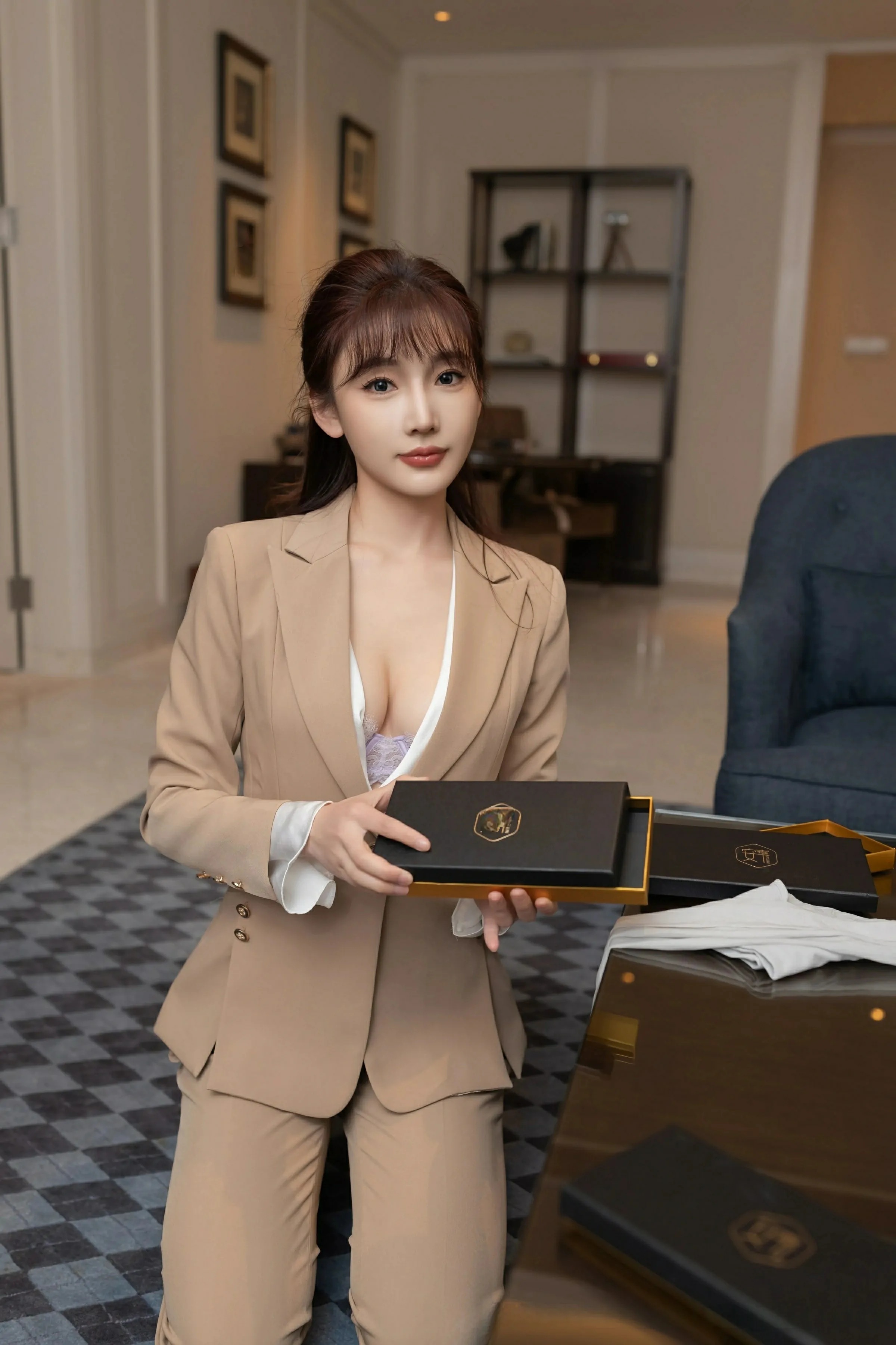 [小蘿莉]張夢潔私房珍藏美圖珍藏：張夢潔火辣演繹美腿完美風情綻放寫真藝術 - 4