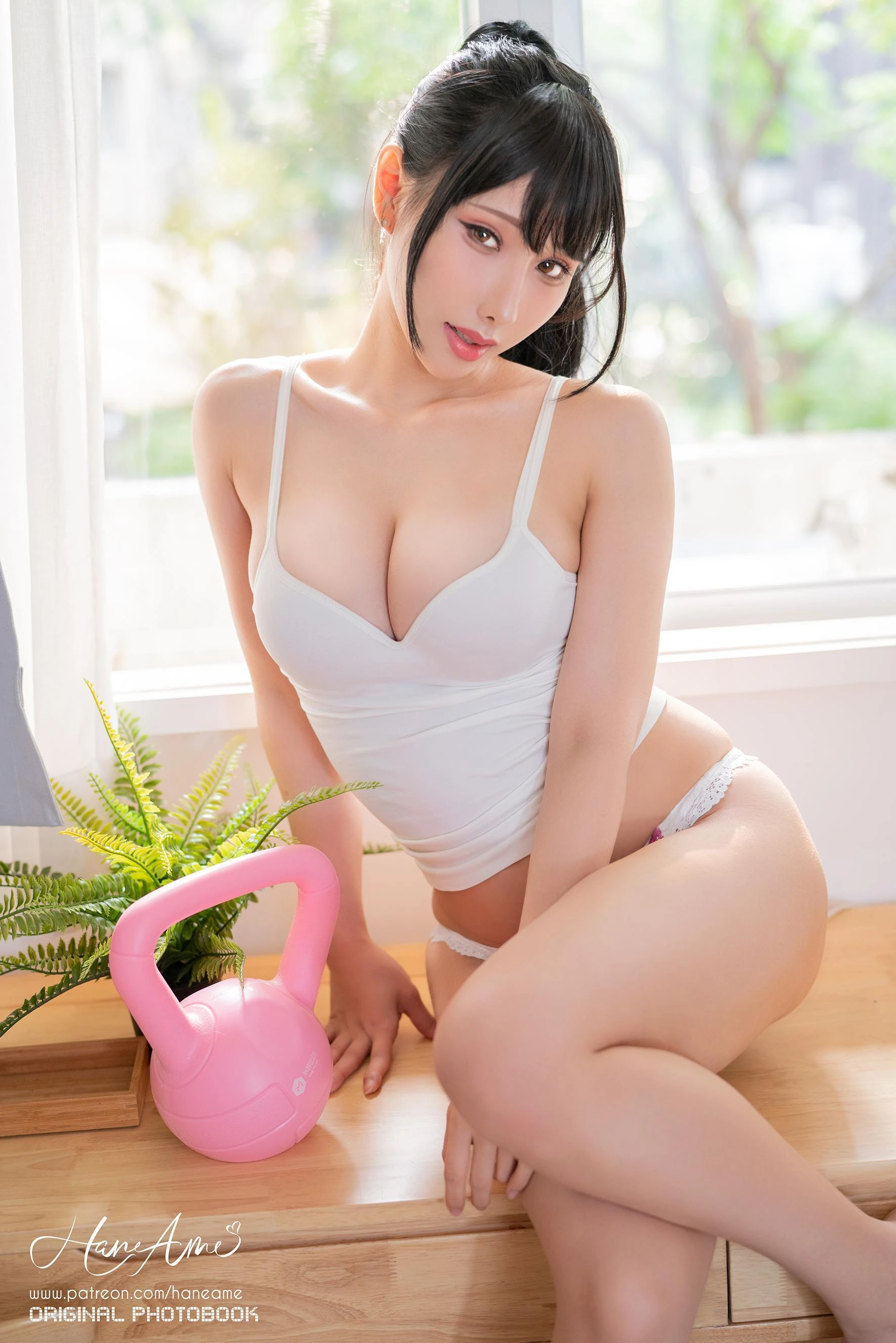 [網紅]宋梓涵首發室內大片藝術：宋梓涵甜美神韻凸顯曲線完美曲線寫真 - 184