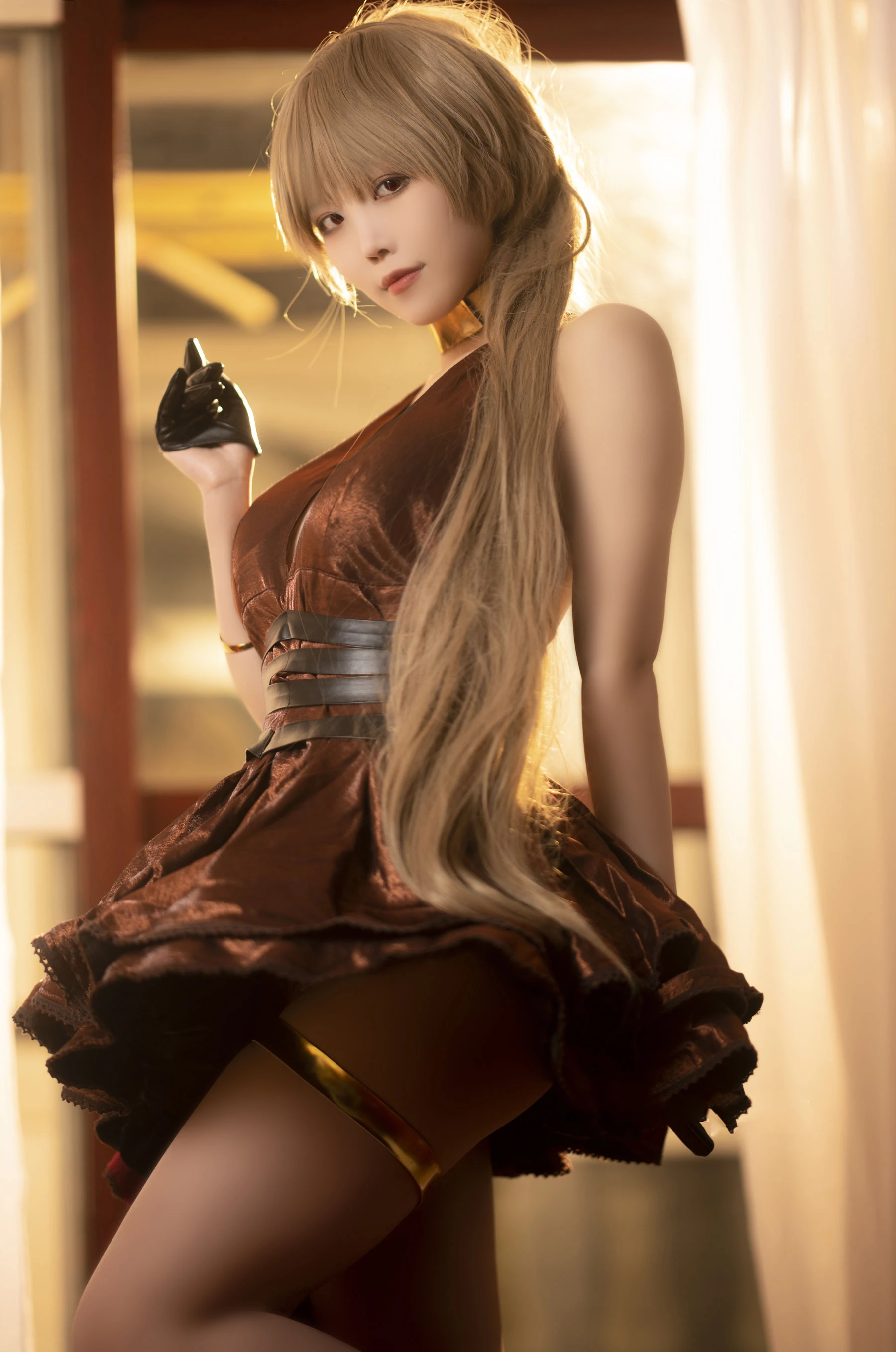 [辣妹]梁語彤圖集圖集精選：梁語彤魅惑風採於戶外演繹美胸曲線精選攝影 - 14
