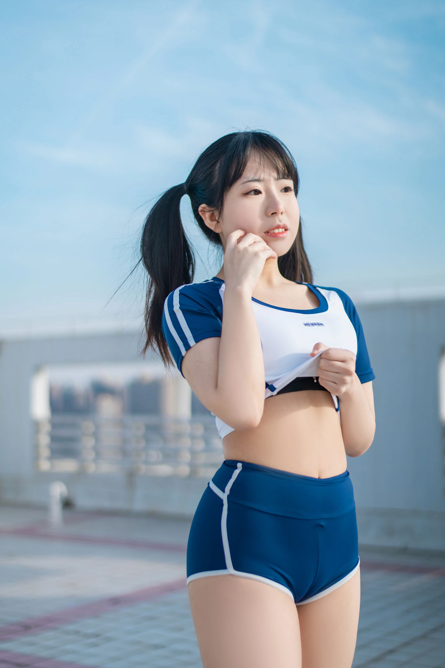 [正妹]高欣怡室內超清寫真珍藏：高欣怡優雅演繹長腿完美神韻綻放寫真藝術 - 23
