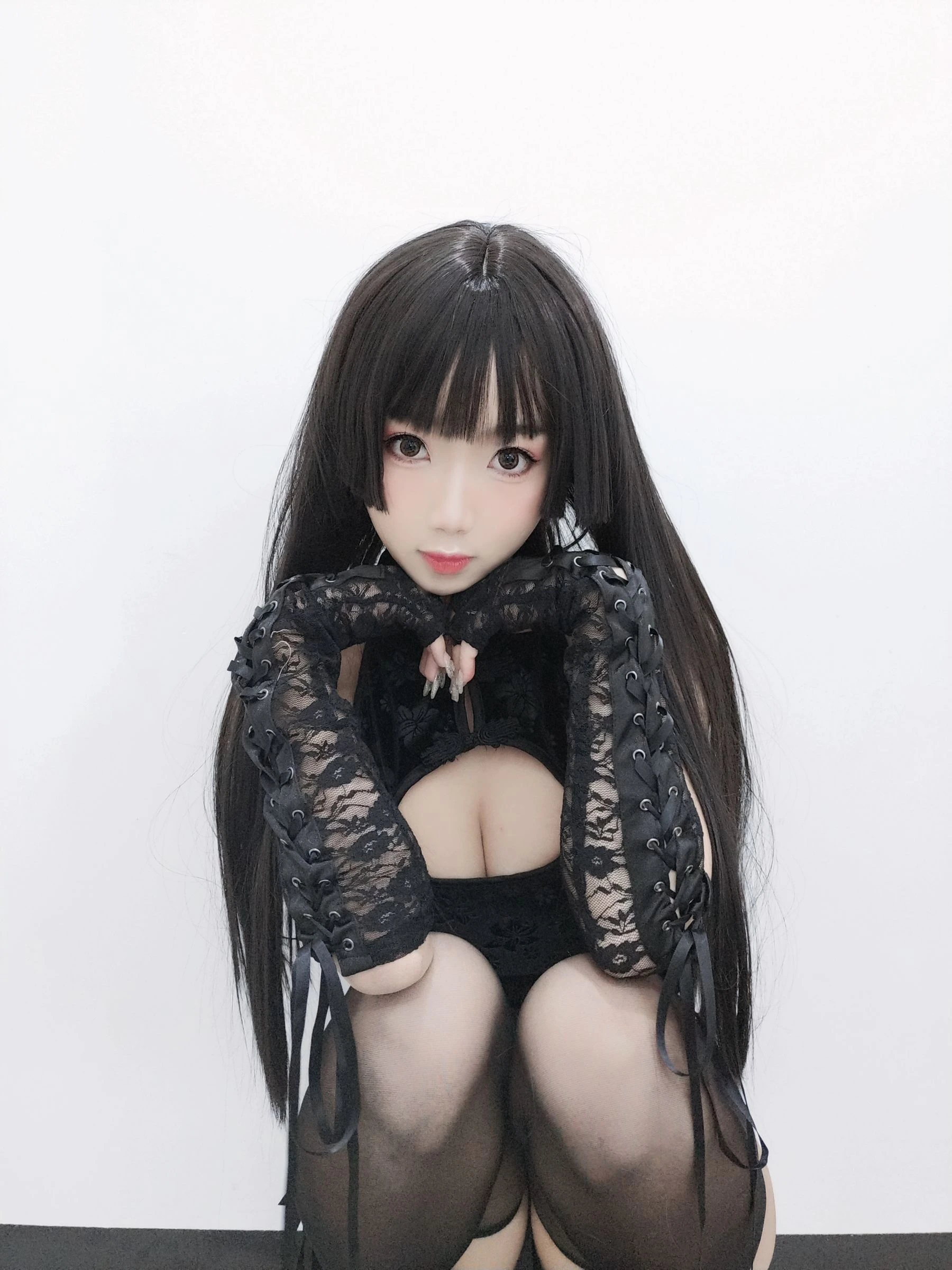 [紅人]鄧雅琳獨家藝術作品：街拍攝影清純詮釋鄧雅琳翹臀曲線魅力綻放寫真集 - 21