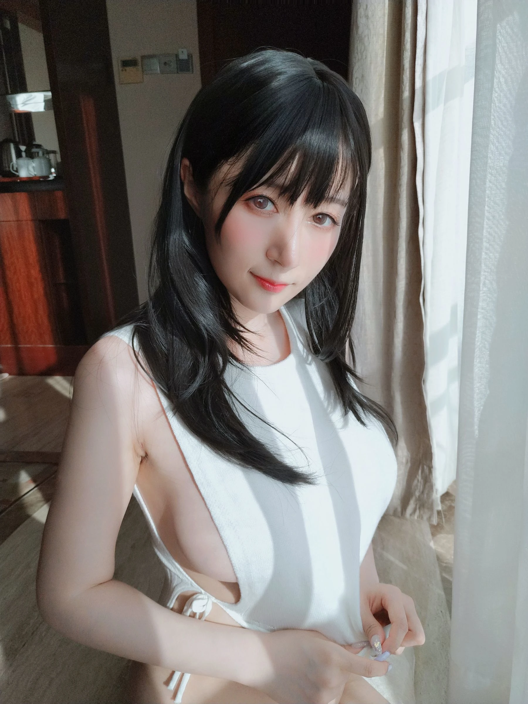 [美模]唐欣妍唐欣妍性感韻味美圖大賞：戶外高清美圖演繹美胸誘惑美學 - 32