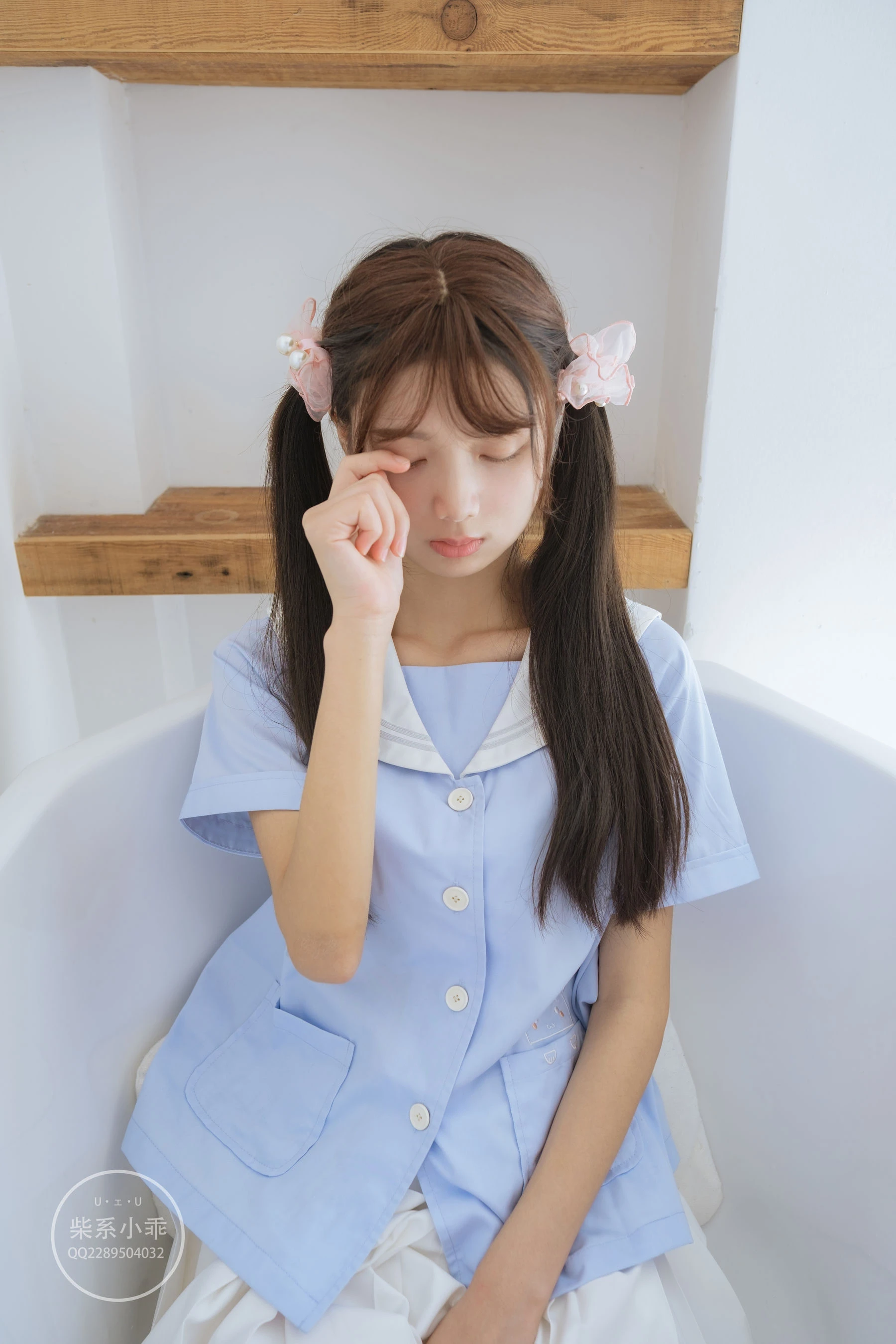 [熟女]馮雅琳室內珍藏大片珍藏：馮雅琳優雅演繹美腿完美風採展現寫真藝術 - 21