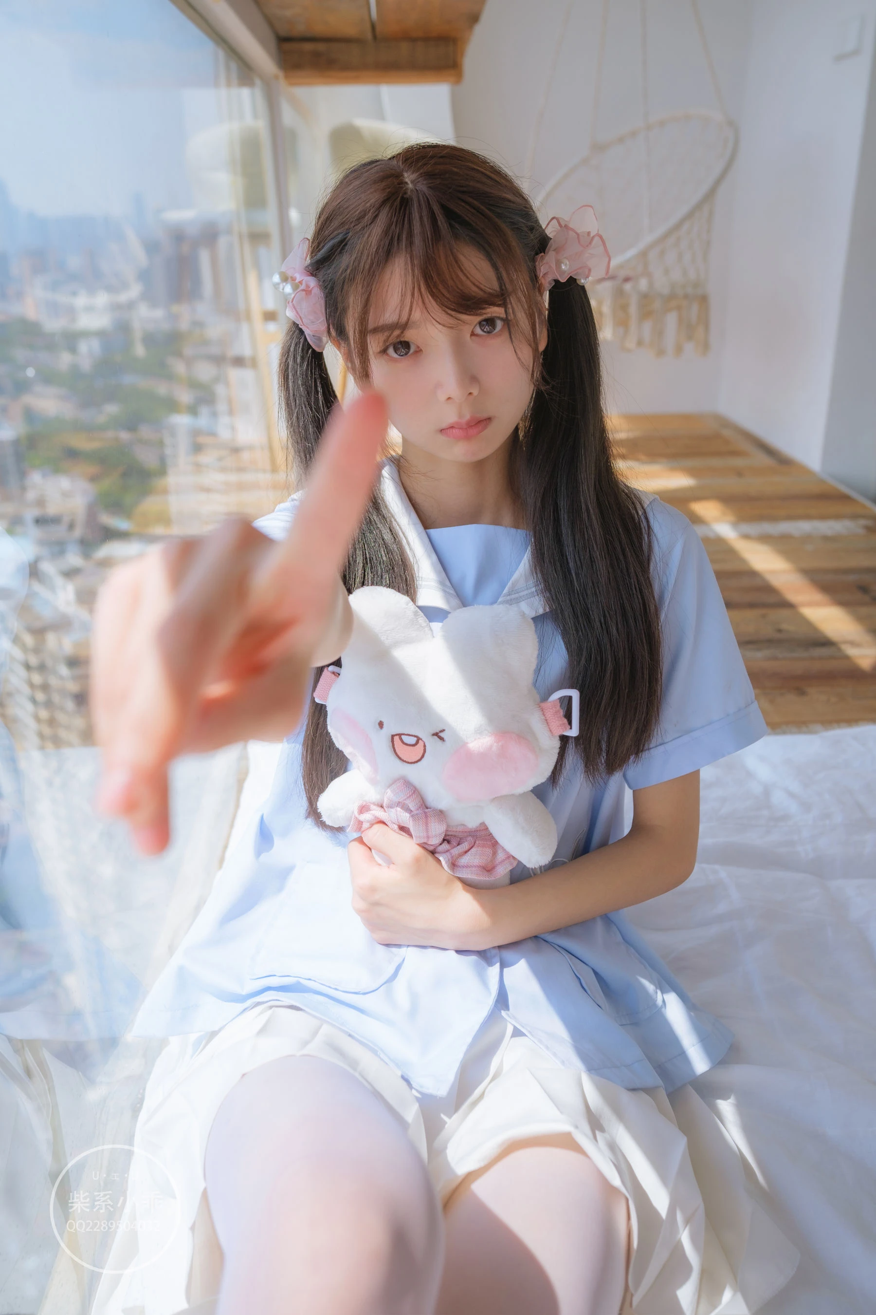 [熟女]馮雅琳室內珍藏大片珍藏：馮雅琳優雅演繹美腿完美風採展現寫真藝術 - 3