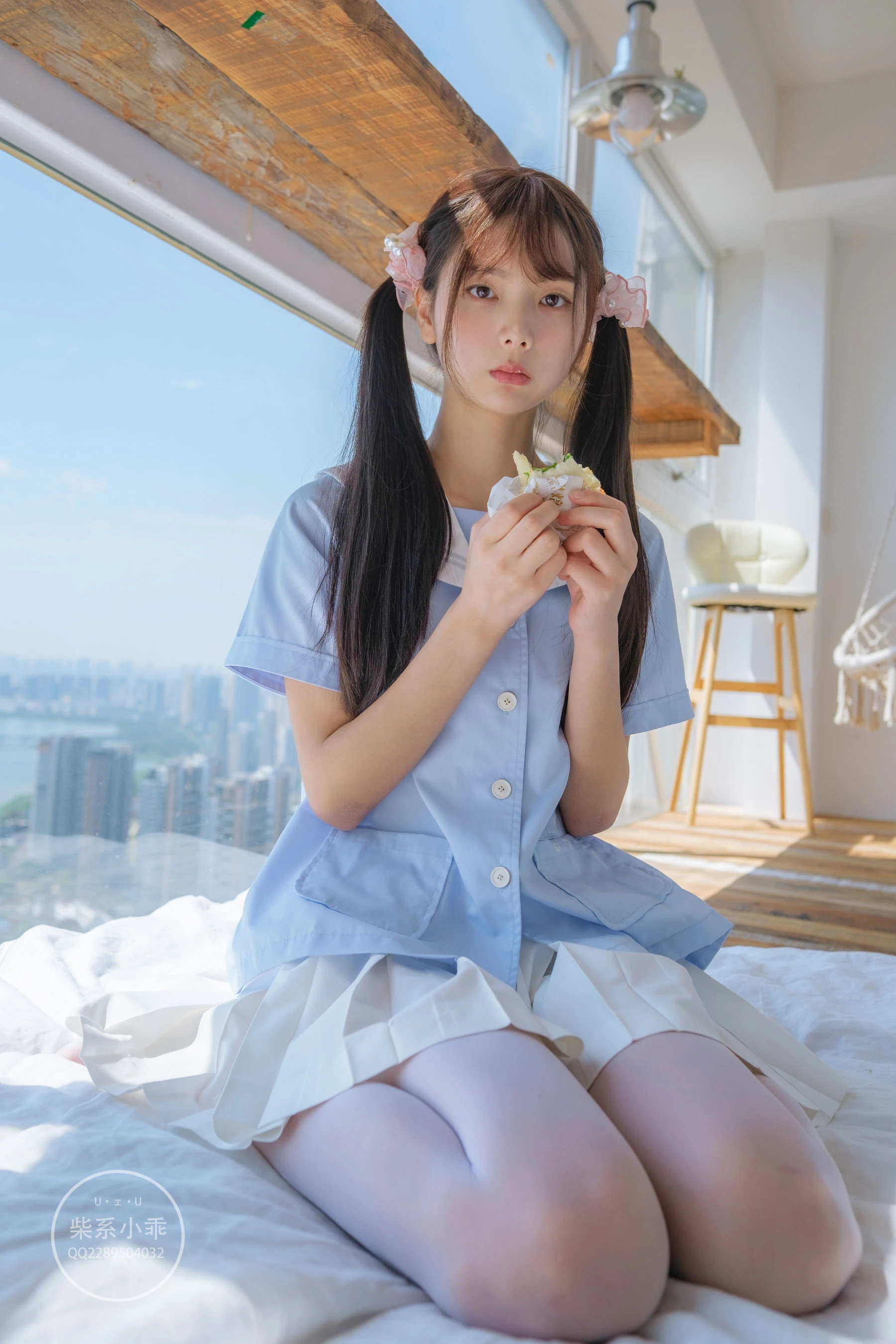 [熟女]馮雅琳室內珍藏大片珍藏：馮雅琳優雅演繹美腿完美風採展現寫真藝術 - 51