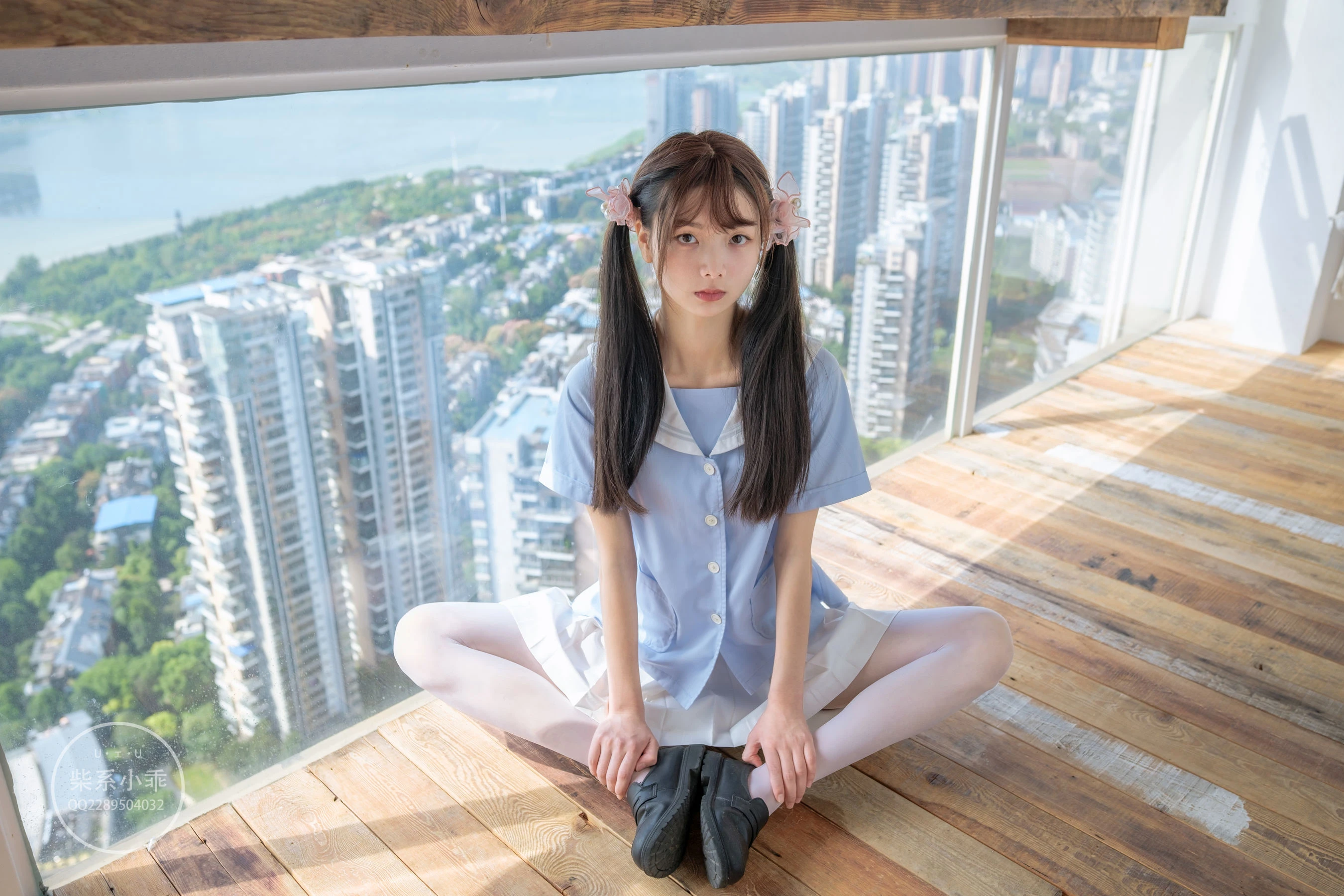 [熟女]馮雅琳室內珍藏大片珍藏：馮雅琳優雅演繹美腿完美風採展現寫真藝術 - 58