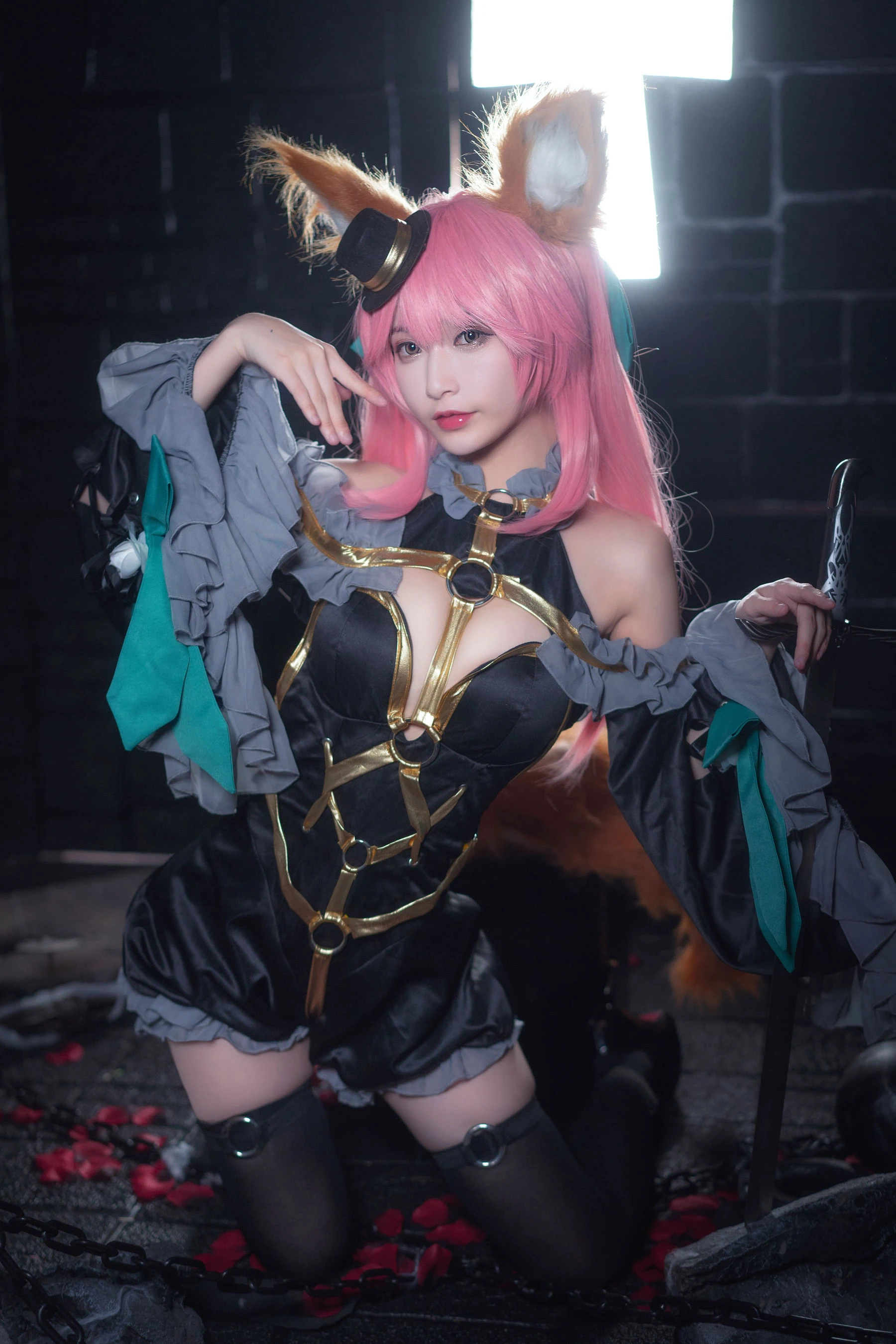 [熟女]馬雨含作品圖集精選：馬雨含火辣格調於戶外凸顯美腿曲線珍藏攝影 - 5