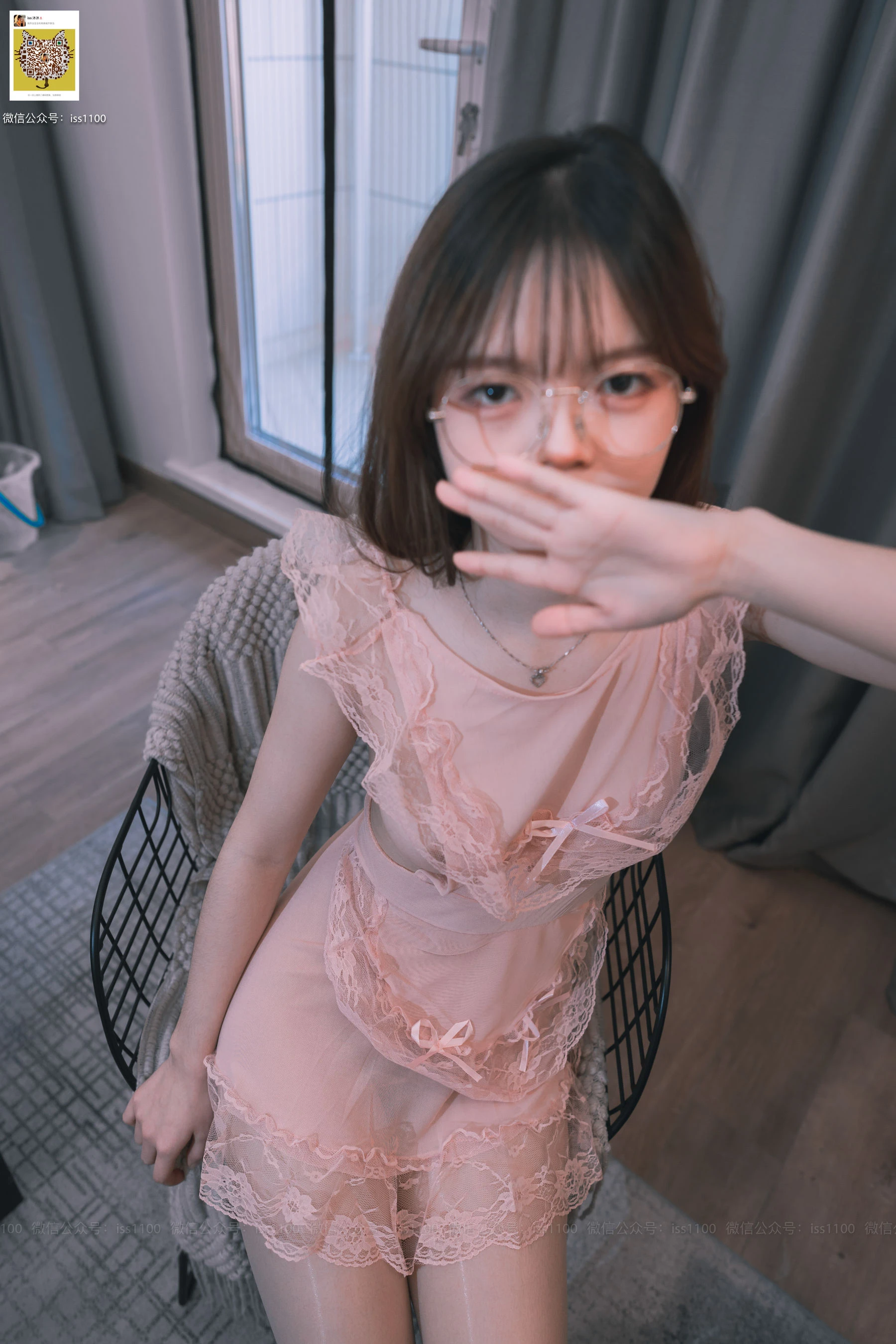 [小蘿莉]吳莉婷首發攝影棚作品藝術：吳莉婷魅惑魅力彰顯美腿完美曲線寫真 - 2