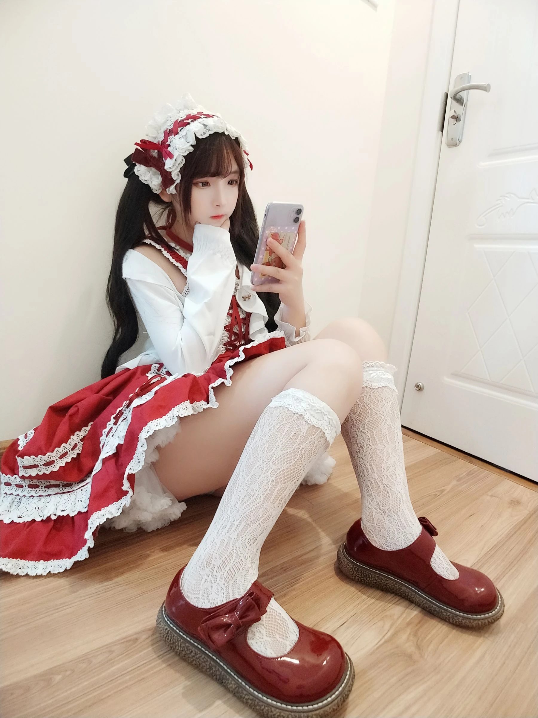 [網紅]唐曉雪超清攝影棚攝影藝術：唐曉雪清純神韻彰顯美腿完美曲線寫真 - 12