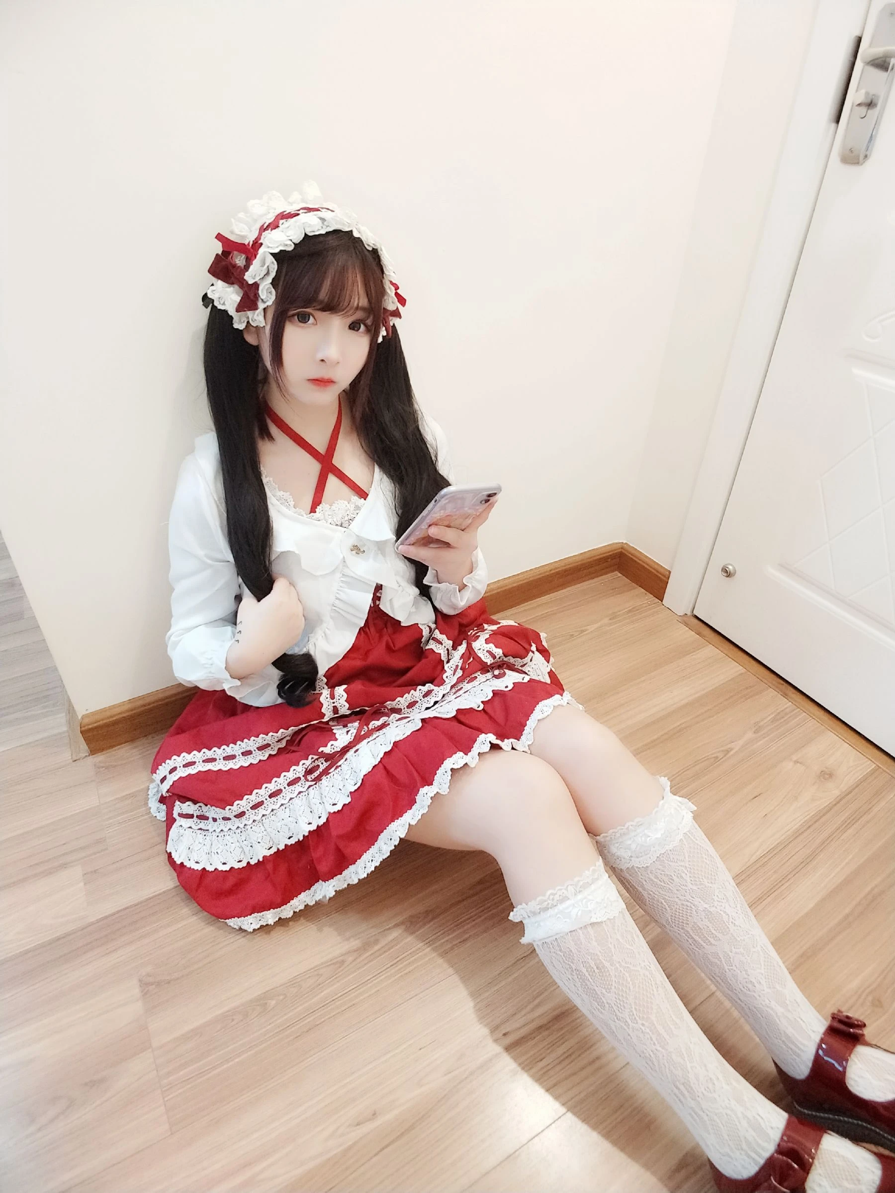 [網紅]唐曉雪超清攝影棚攝影藝術：唐曉雪清純神韻彰顯美腿完美曲線寫真 - 37