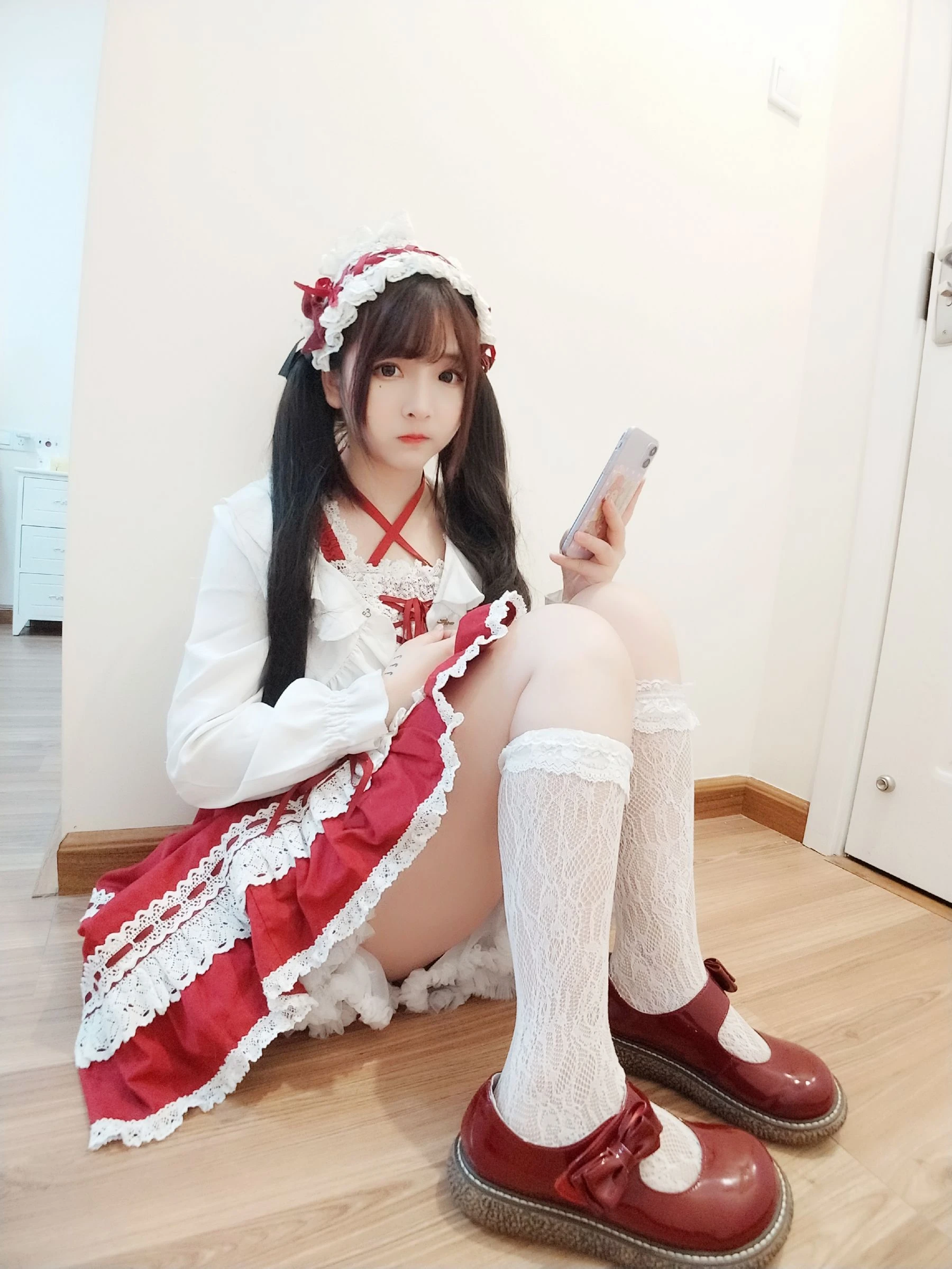 [網紅]唐曉雪超清攝影棚攝影藝術：唐曉雪清純神韻彰顯美腿完美曲線寫真 - 39