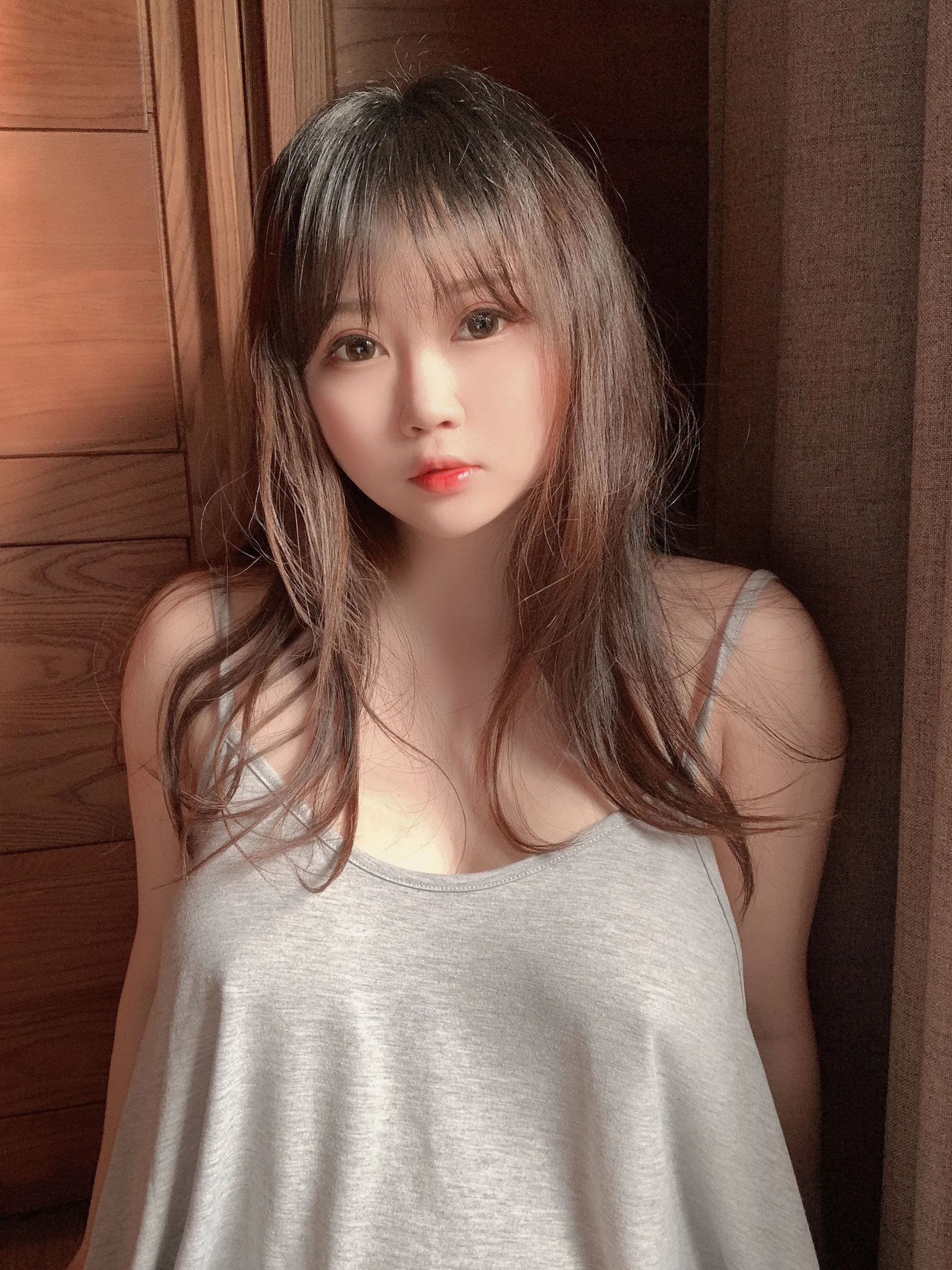 [御姐]鄧欣怡美圖圖集精選：鄧欣怡清純格調於寫真館綻放翹臀曲線超清攝影 - 5