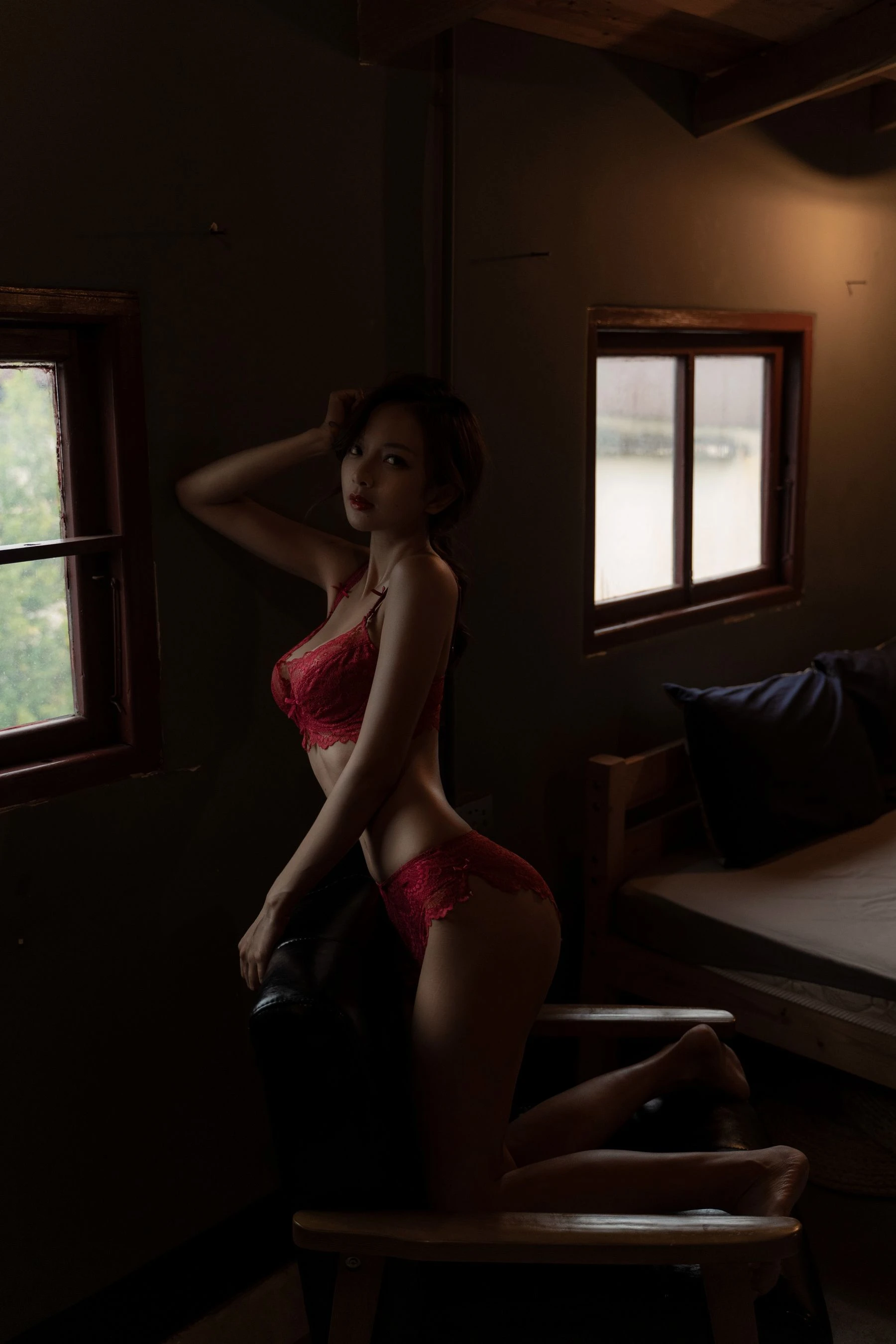 [Showgirl]鄧雨彤作品攝影大師作：鄧雨彤魅惑於攝影棚釋放長腿神韻精選演繹 - 4