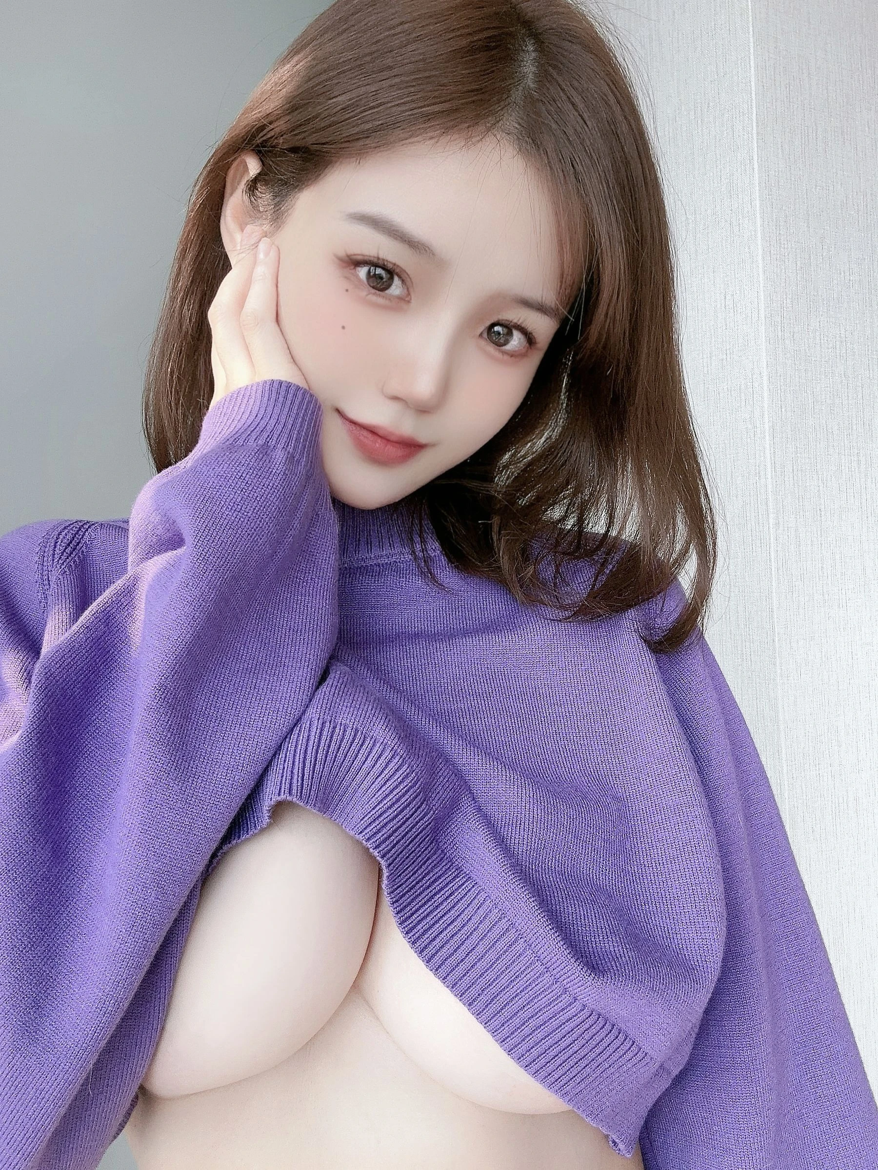 [Cosplay]劉詩琪寫真圖集精選：劉詩琪清純魅力於寫真館彰顯美腿曲線大圖攝影 - 10