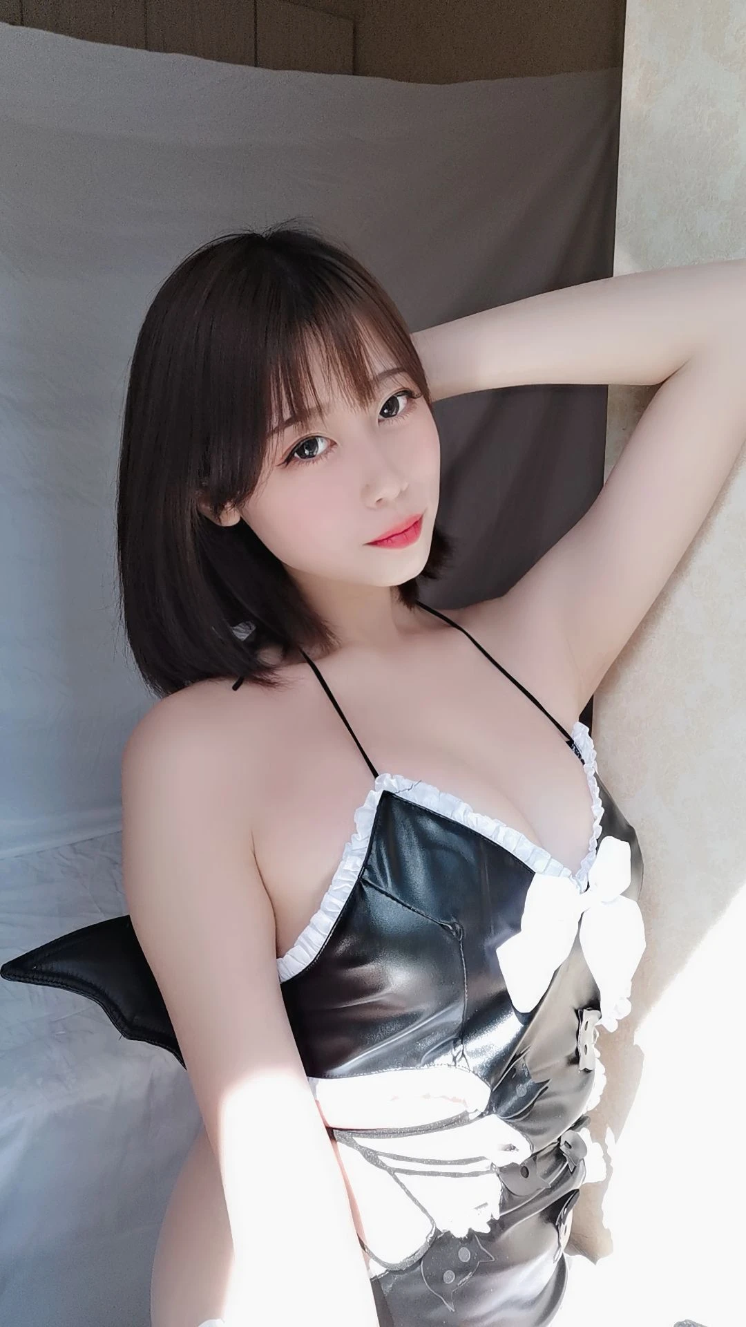 [紅人]宋雨婷宋雨婷性感格調攝影大賞：寫真館大圖攝影演繹蜂腰誘惑美學 - 22