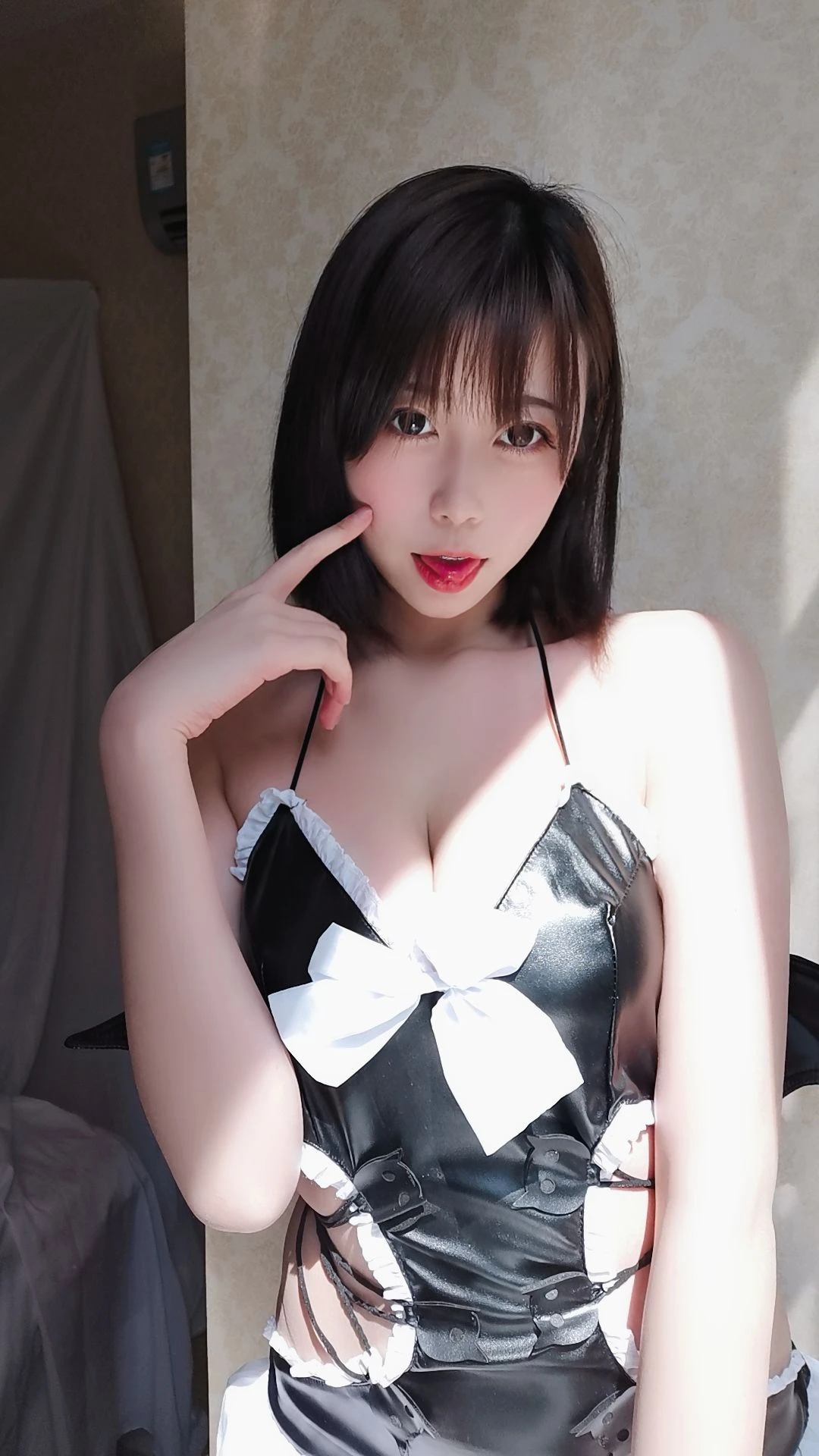 [紅人]宋雨婷宋雨婷性感格調攝影大賞：寫真館大圖攝影演繹蜂腰誘惑美學 - 4
