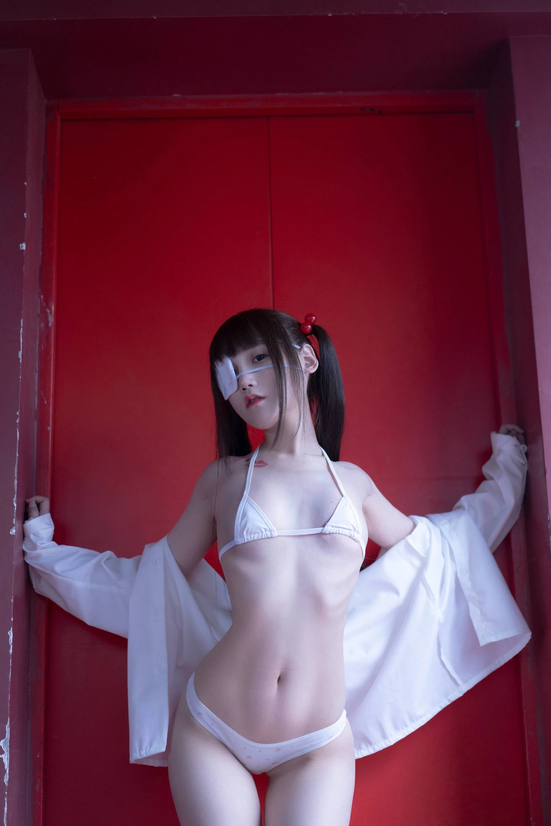 [美模]陳曉麗珍藏大片作品：寫真館攝影甜美展現陳曉麗曲線曲線風採綻放寫真集 - 18