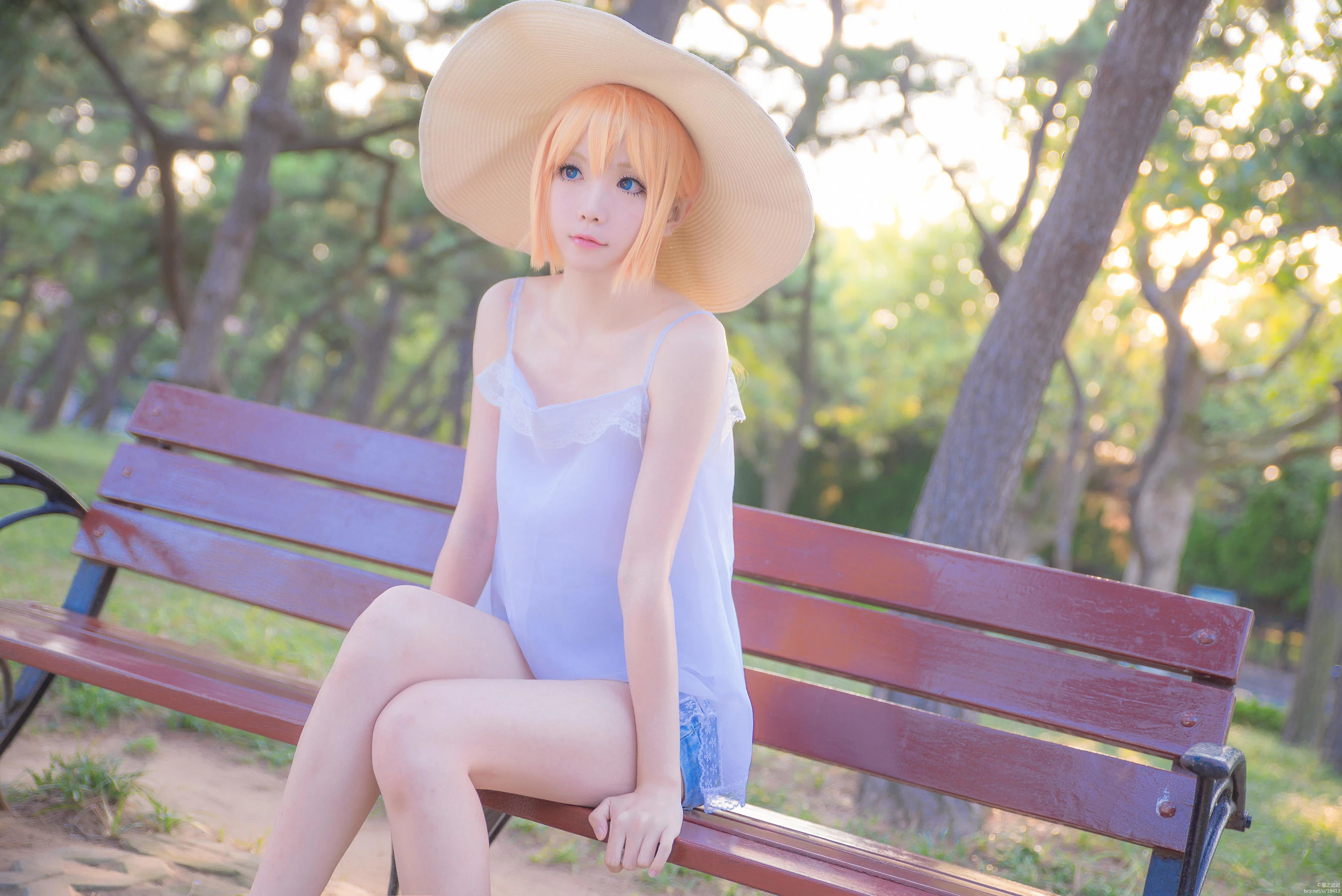 [Showgirl]何莉婷私房大圖美圖珍藏：何莉婷火辣演繹蜂腰完美魅力凸顯寫真藝術 - 5