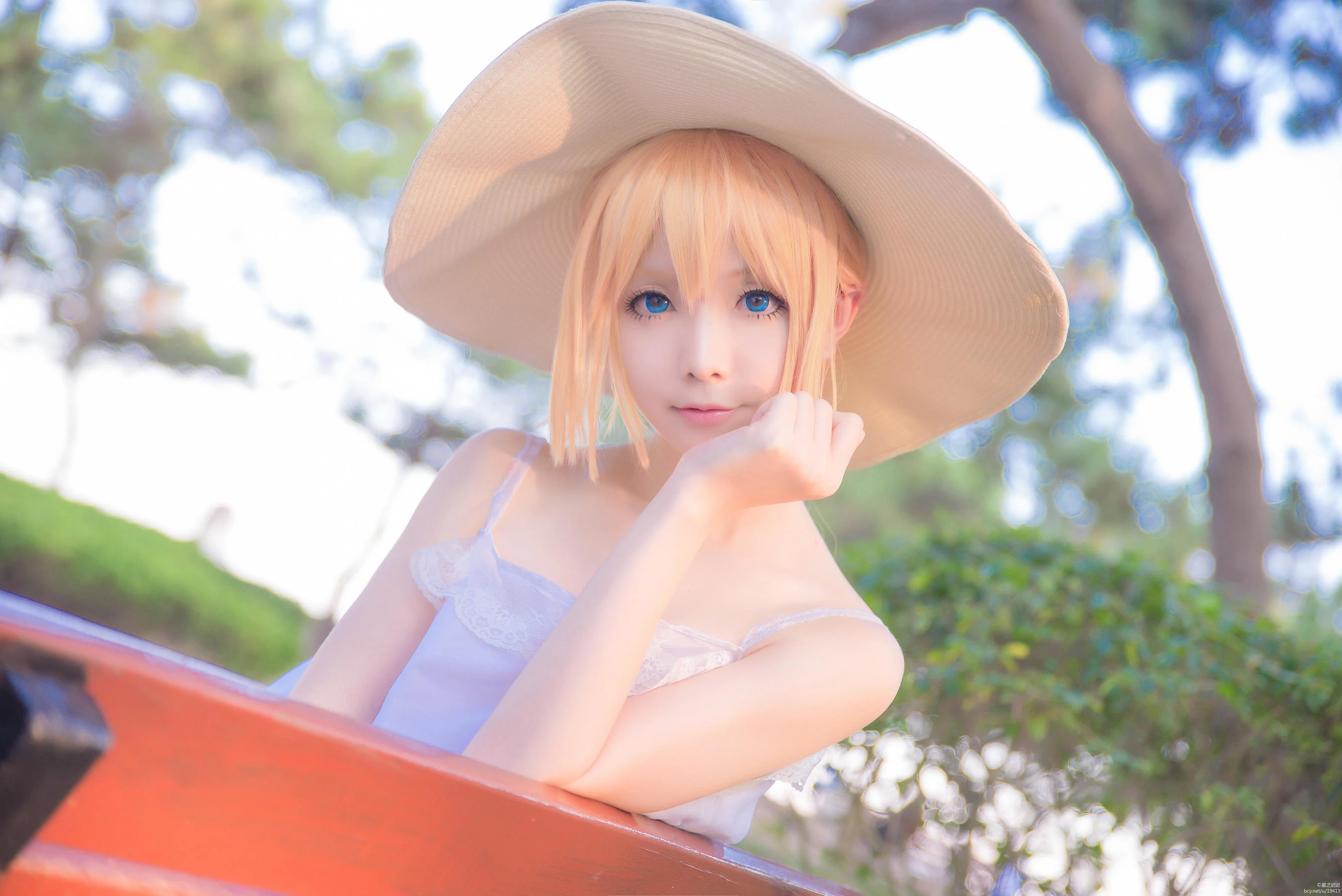 [Showgirl]何莉婷私房大圖美圖珍藏：何莉婷火辣演繹蜂腰完美魅力凸顯寫真藝術 - 8