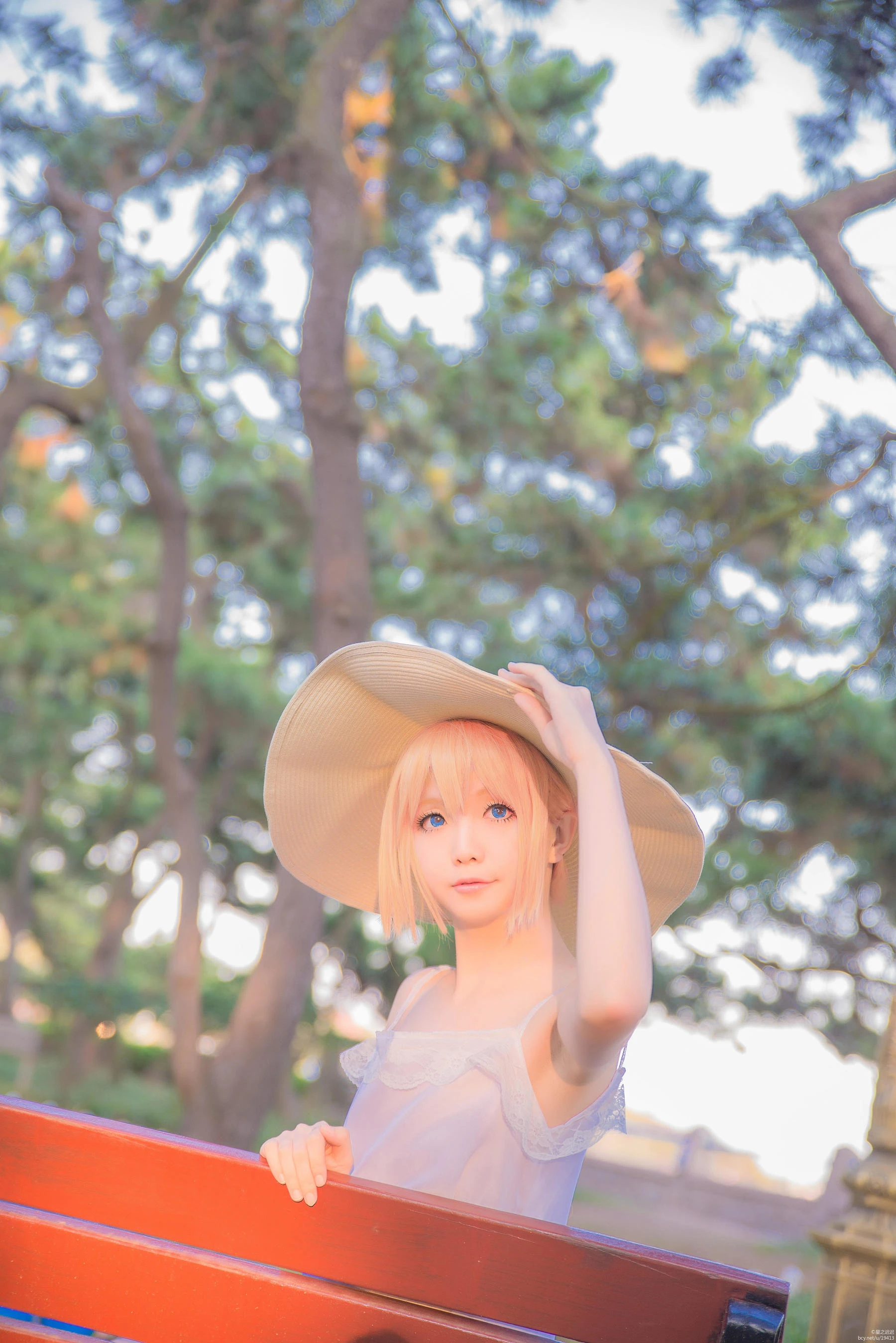 [Showgirl]何莉婷私房大圖美圖珍藏：何莉婷火辣演繹蜂腰完美魅力凸顯寫真藝術 - 9