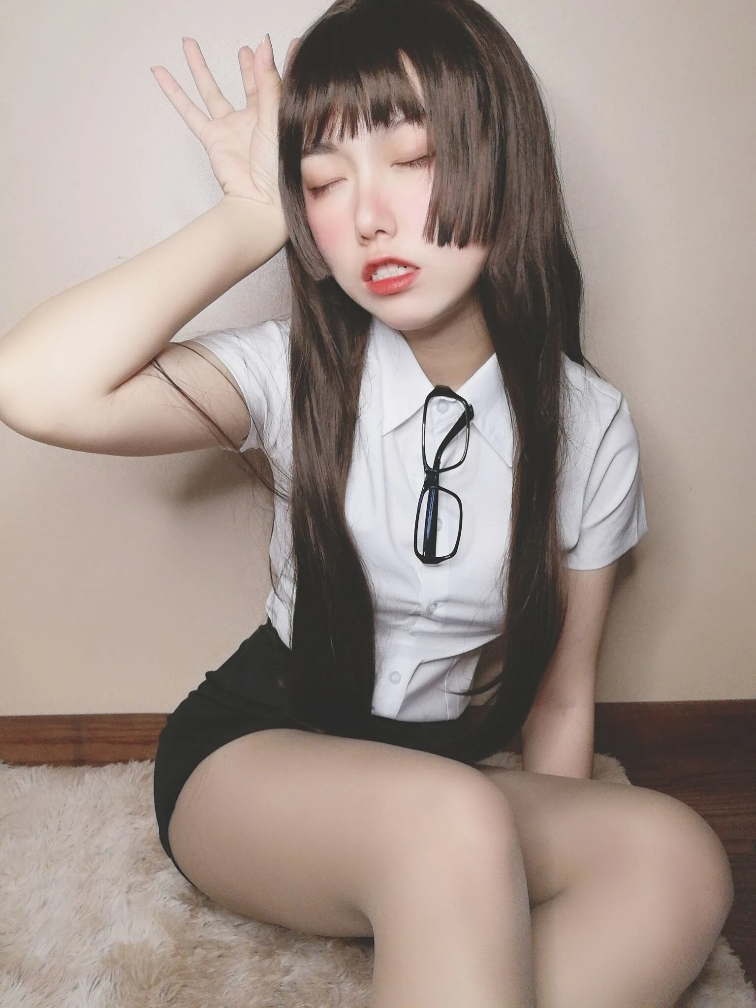 [主播]劉子萱作品圖集精選：劉子萱清純氣質於街拍凸顯長腿曲線首發攝影 - 4