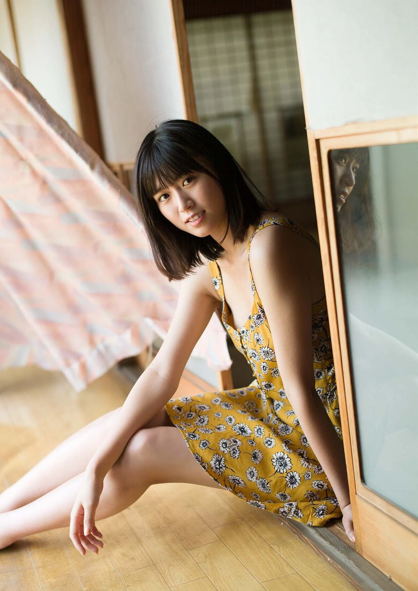 [女神]黃靜雅黃靜雅室內首發美圖：優雅韻味釋放長腿誘惑綻放寫真大片 - 16