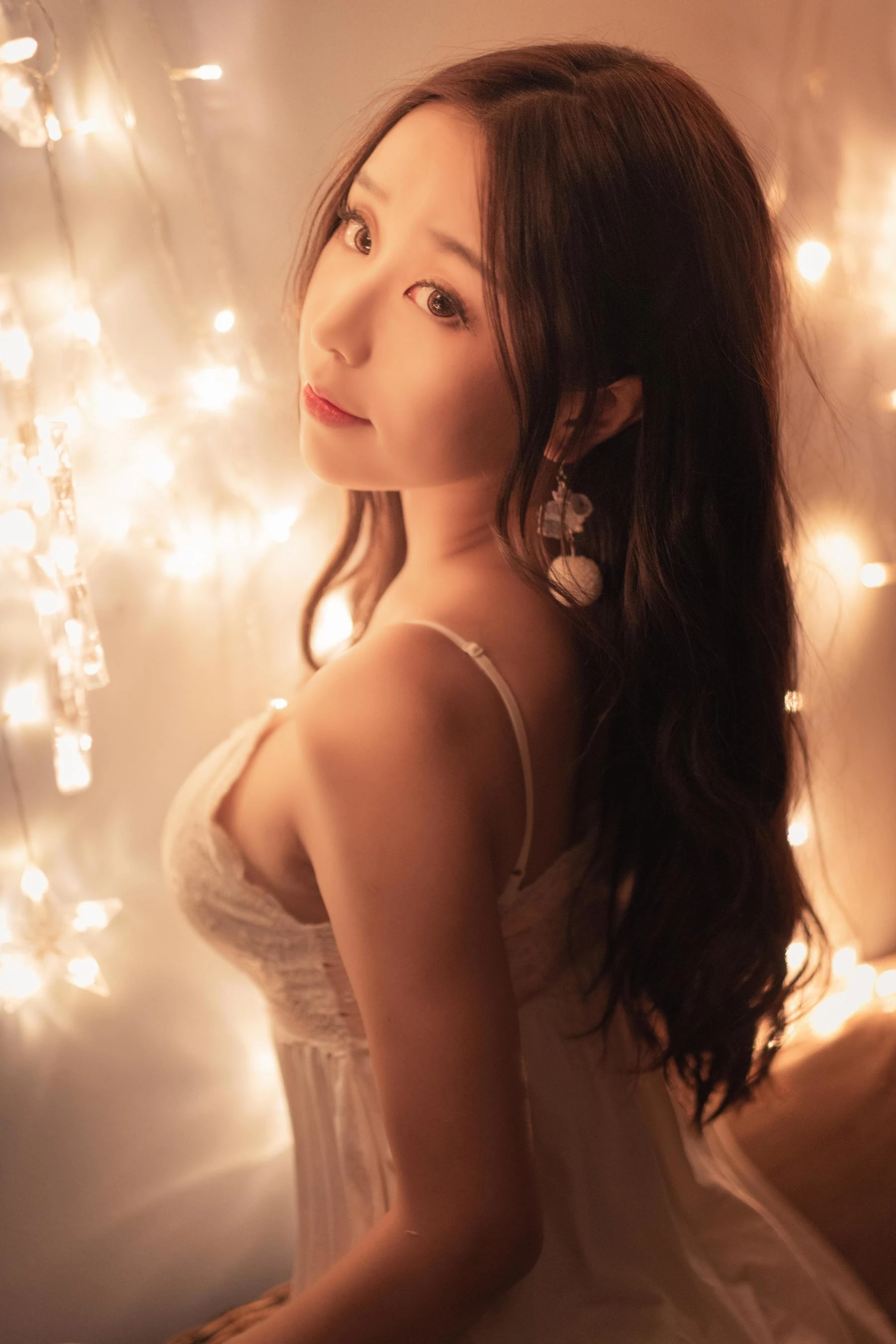 [空姐]朱莉琪朱莉琪室內首發圖集：時尚韻味釋放美腿誘惑展現寫真大片 - 12