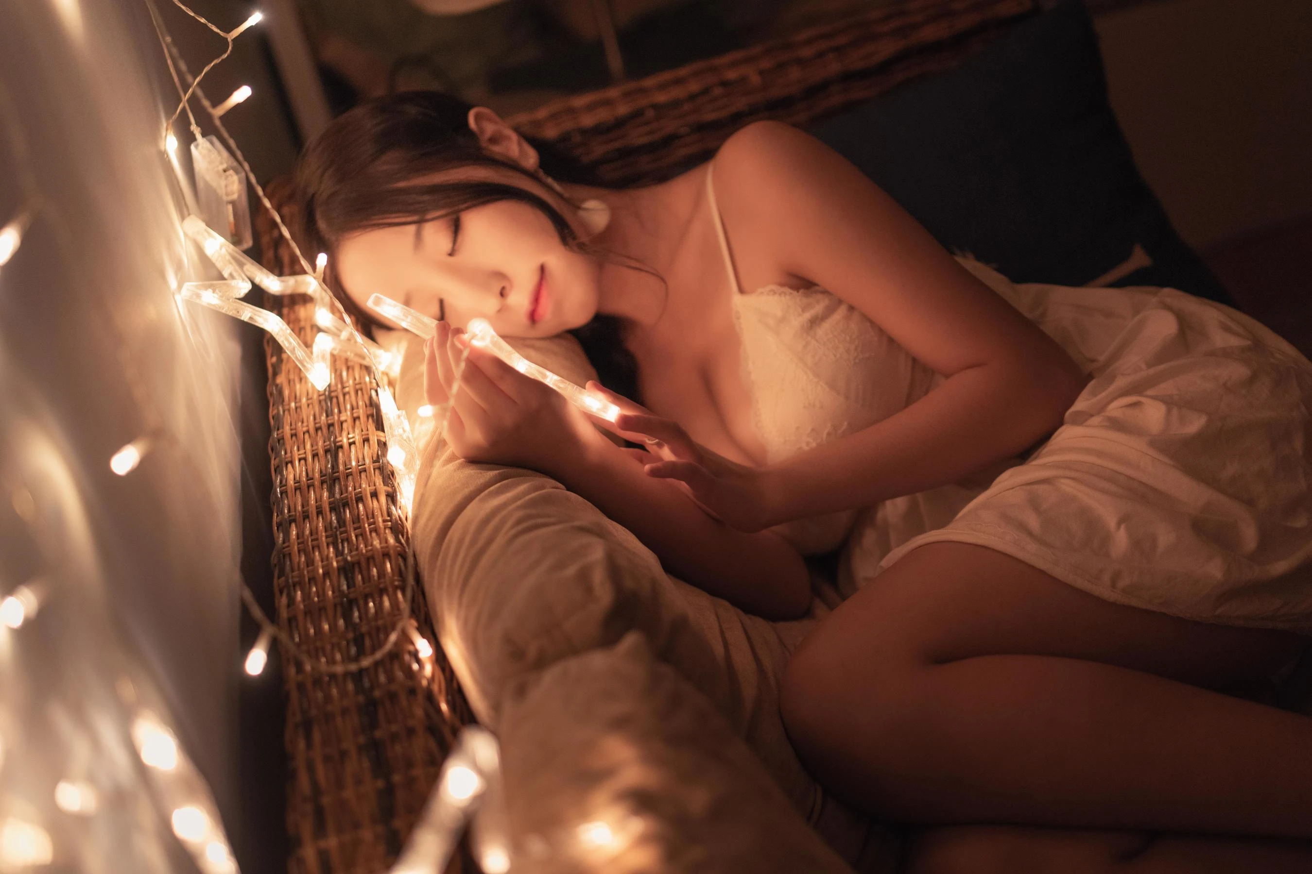 [空姐]朱莉琪朱莉琪室內首發圖集：時尚韻味釋放美腿誘惑展現寫真大片 - 3