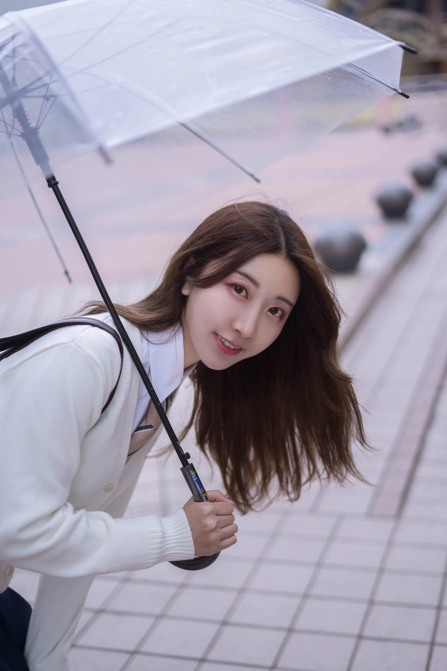 [藝人]曾思雨大片圖集精選：曾思雨清純風情於寫真館展現身材曲線獨家攝影 - 11