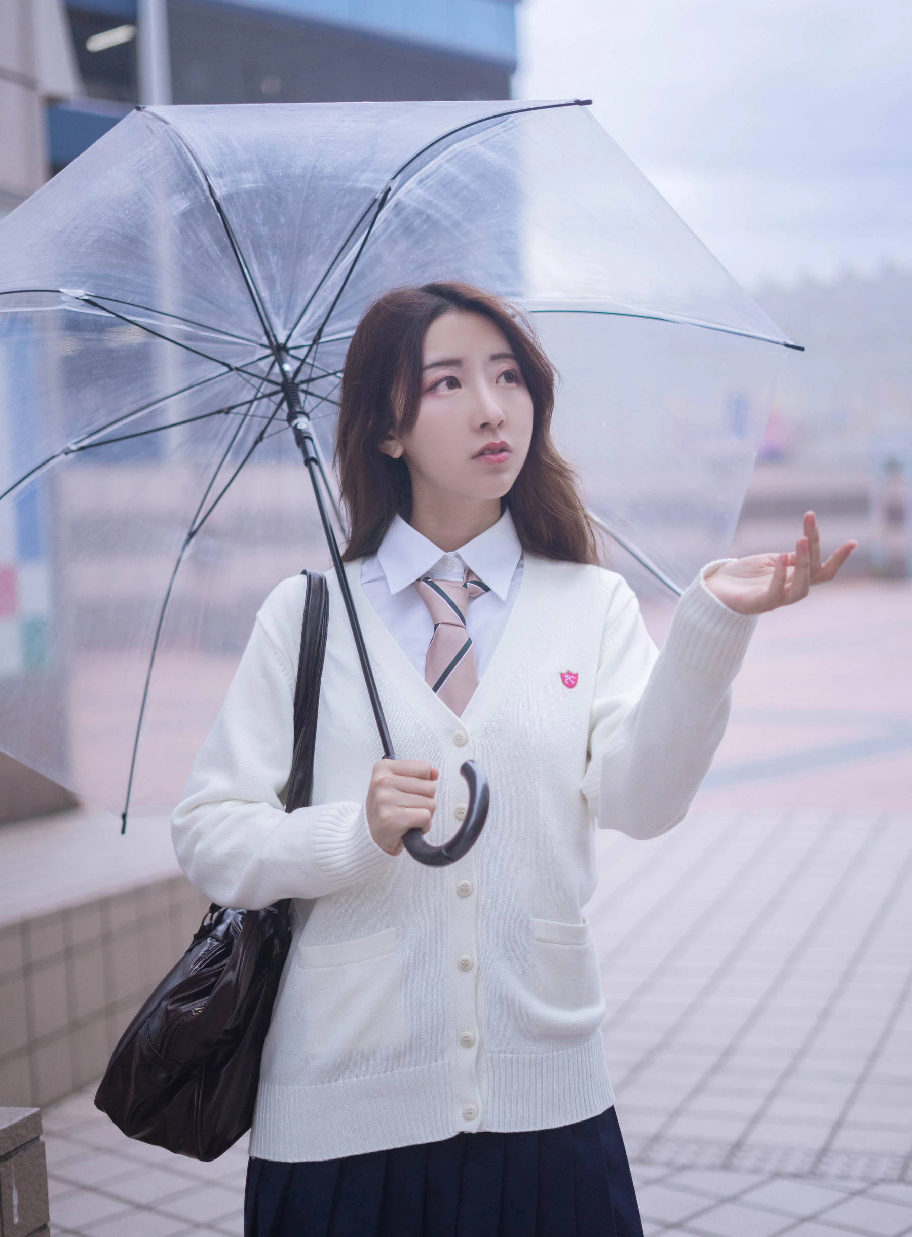 [藝人]曾思雨大片圖集精選：曾思雨清純風情於寫真館展現身材曲線獨家攝影 - 12