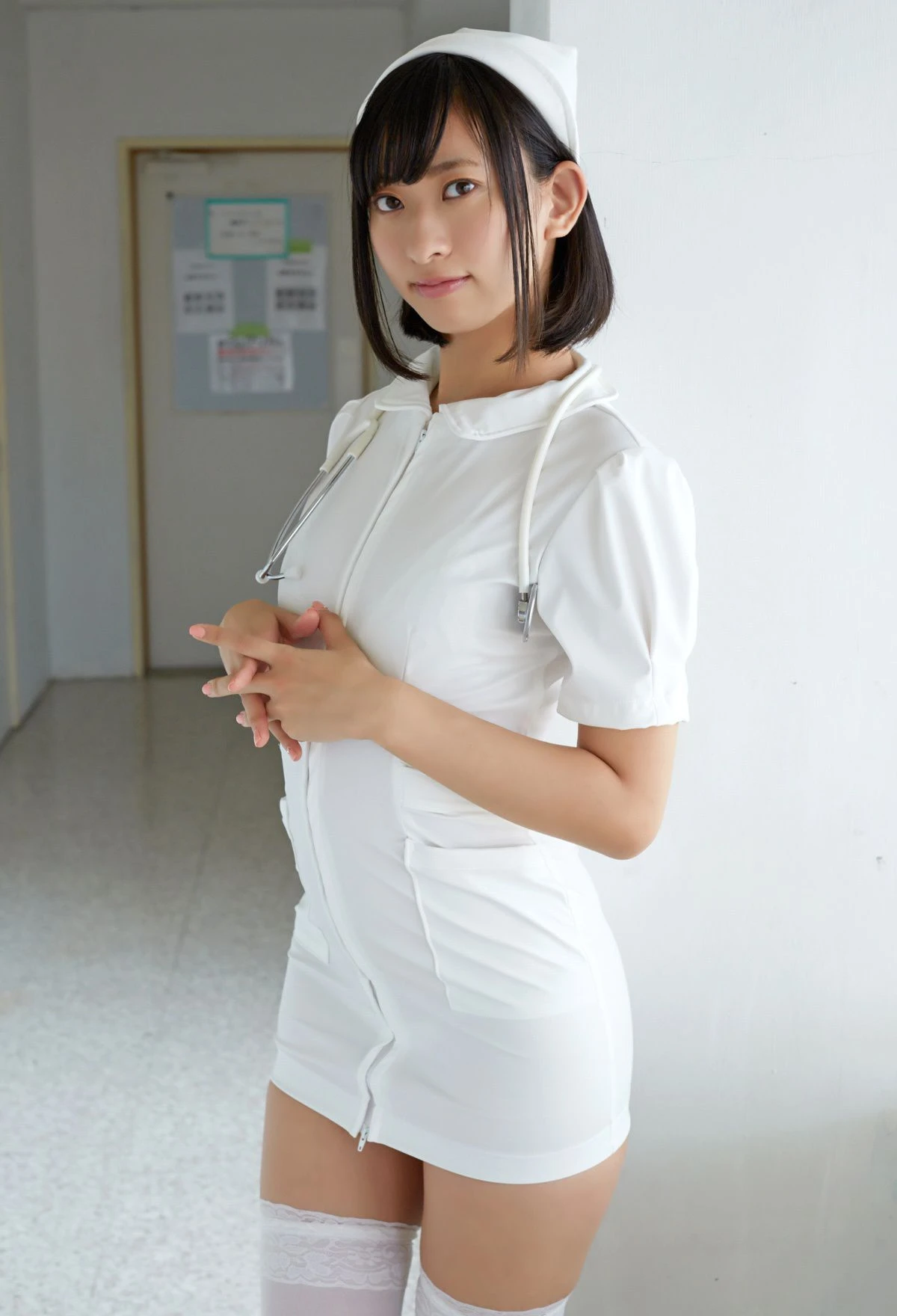 [熟女]高詩涵美圖圖集精選：高詩涵優雅氣質於攝影棚演繹美胸曲線獨家攝影 - 3