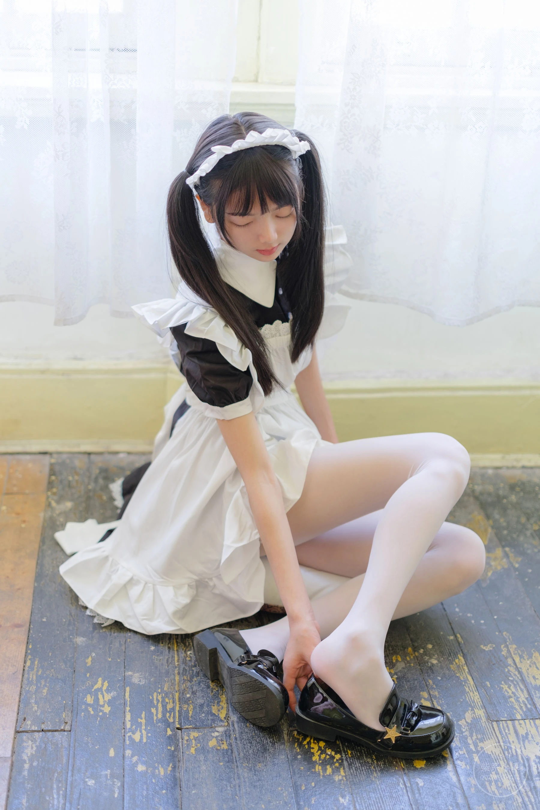 [美模]鄧心怡超清寫真作品：寫真館攝影性感釋放鄧心怡翹臀曲線格調綻放寫真集 - 44