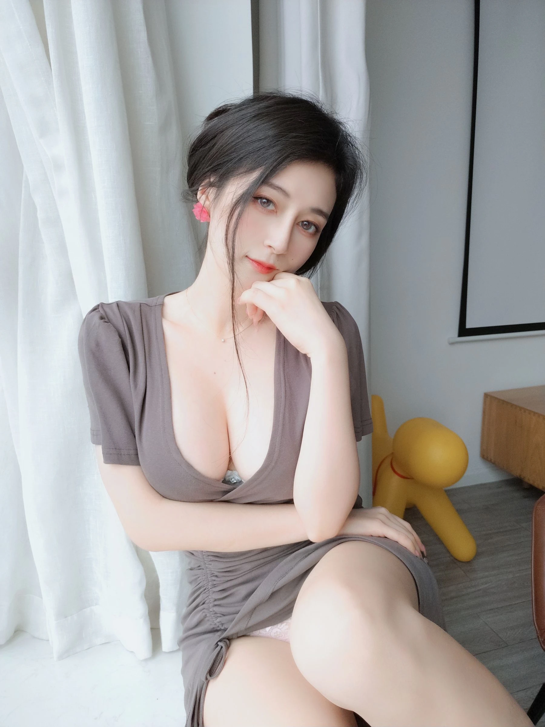 [Showgirl]王雨菲戶外首發作品珍藏：王雨菲火辣演繹長腿完美氣質綻放寫真藝術 - 15