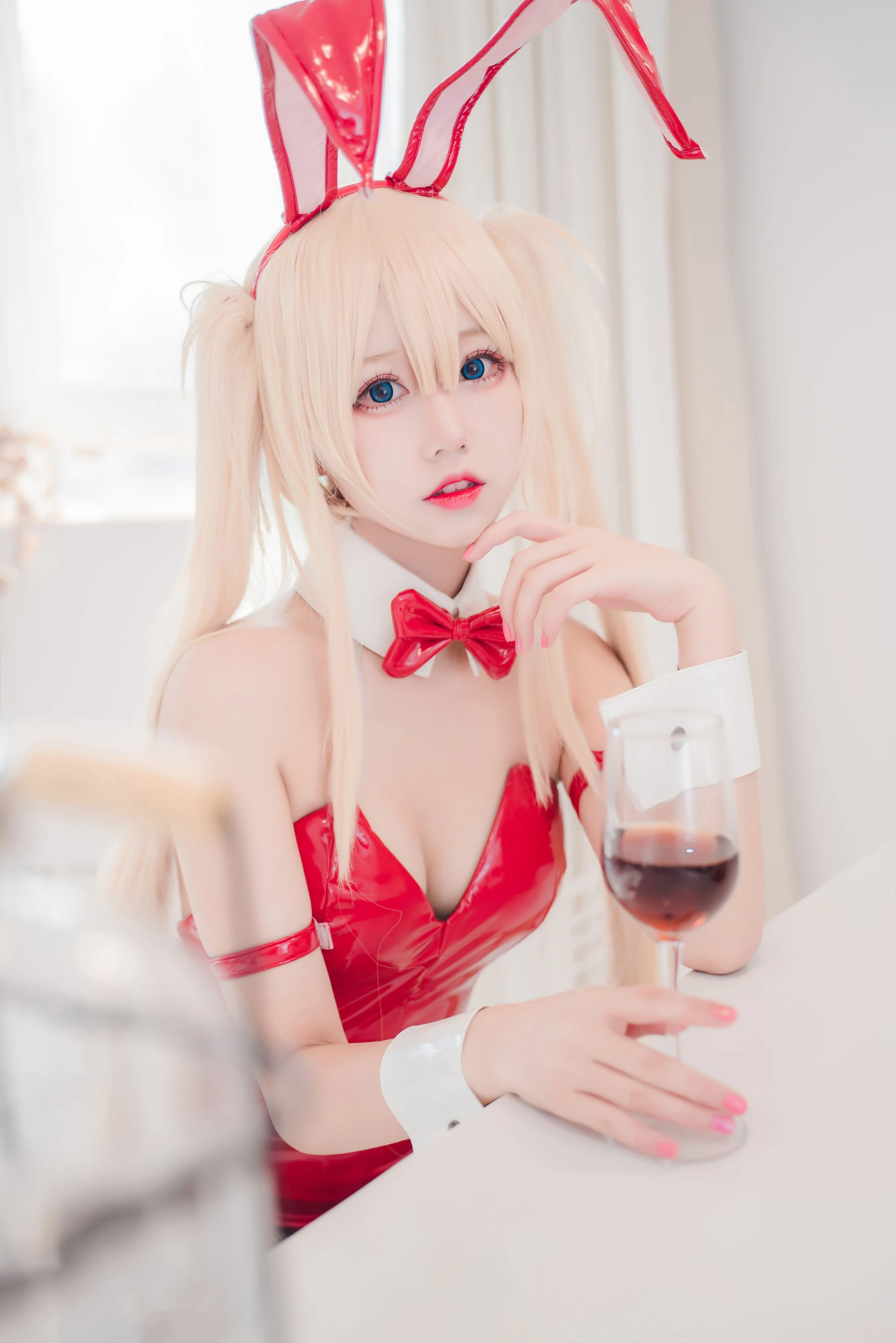 [Cosplay]何子萱何子萱優雅風採藝術大賞：寫真館超清藝術演繹美胸誘惑美學 - 1