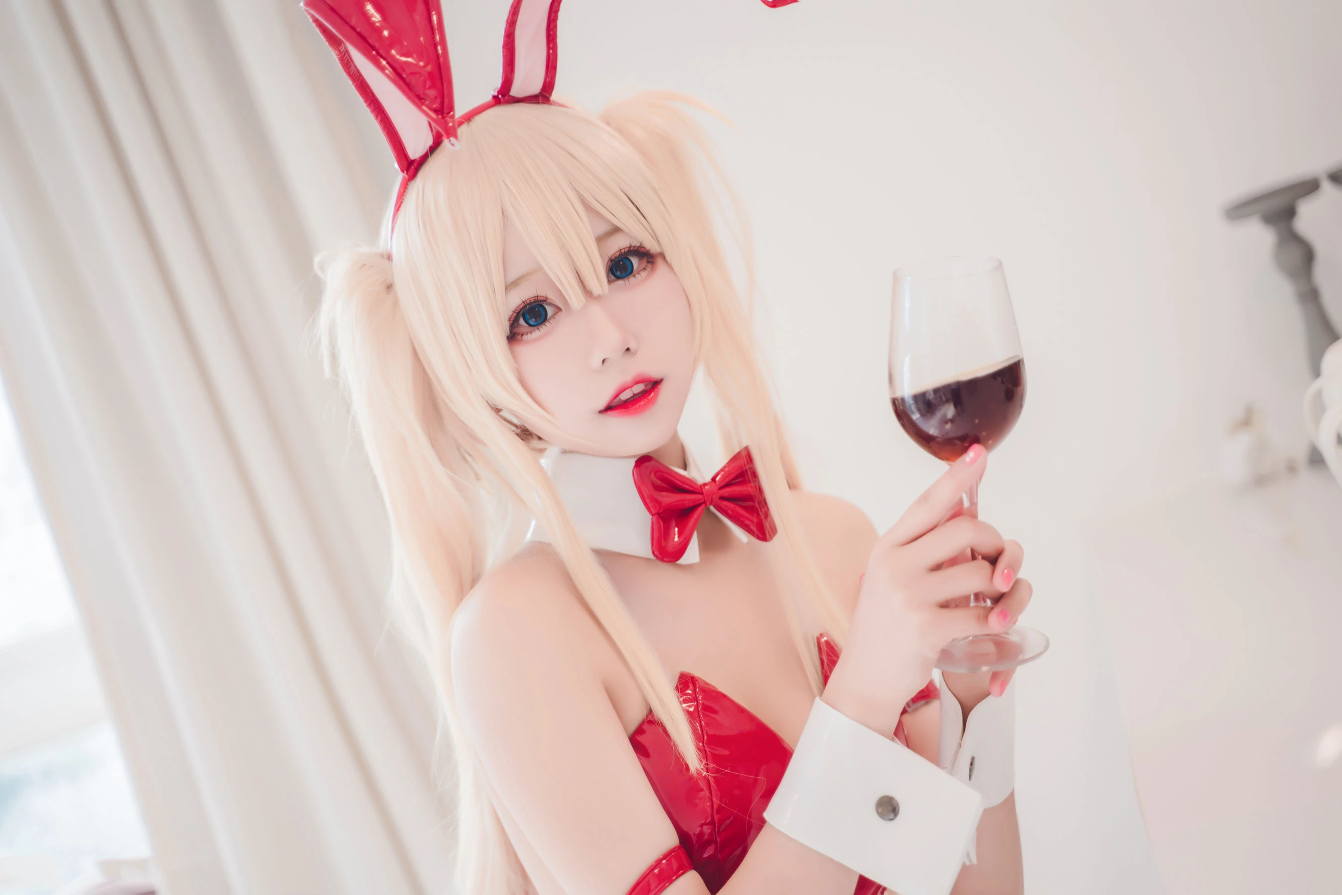 [Cosplay]何子萱何子萱優雅風採藝術大賞：寫真館超清藝術演繹美胸誘惑美學 - 8