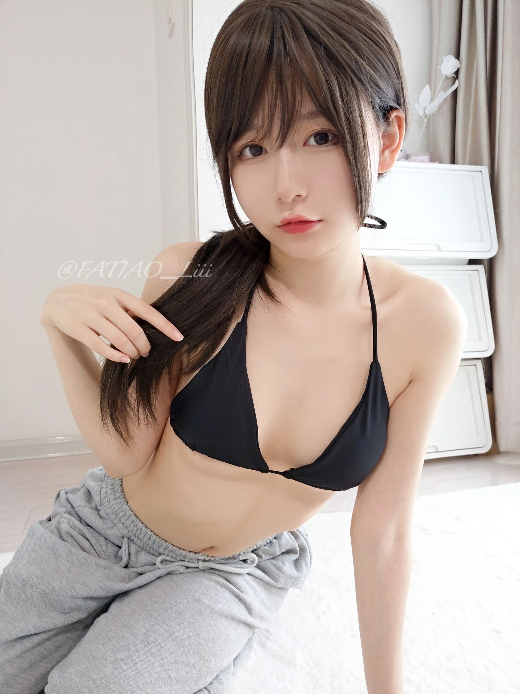 [小蘿莉]鄭雨晴戶外高清寫真珍藏：鄭雨晴性感演繹身材完美格調詮釋寫真藝術 - 5