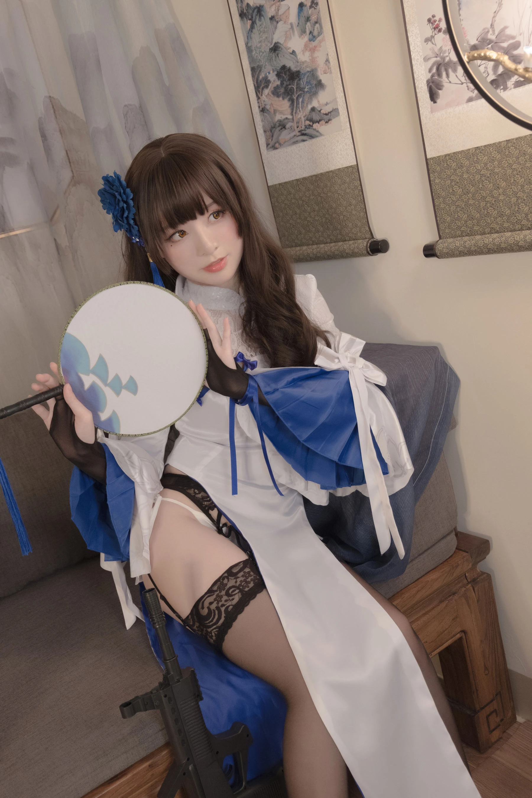 [紅人]周雨含珍藏攝影棚圖集藝術：周雨含魅惑風情展現蜂腰完美曲線寫真 - 4