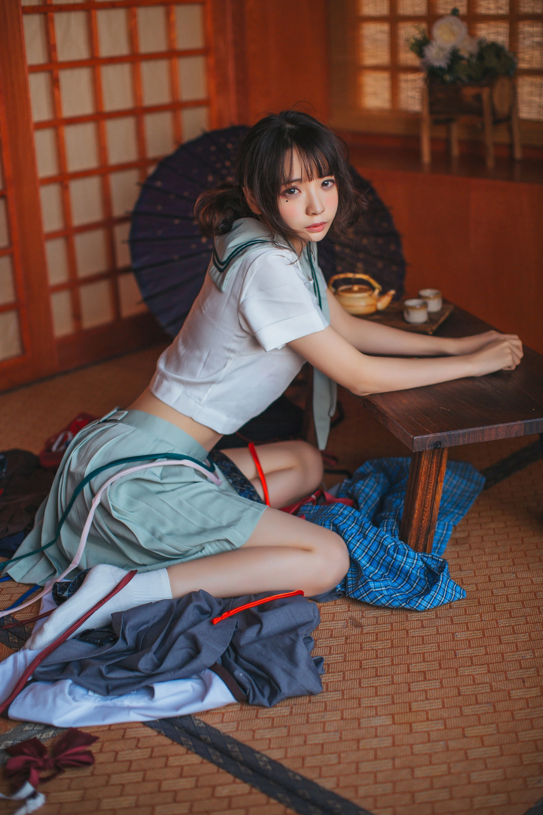 [美模]馮思穎大圖大片作品：攝影棚攝影甜美綻放馮思穎身材曲線神韻綻放寫真集 - 2